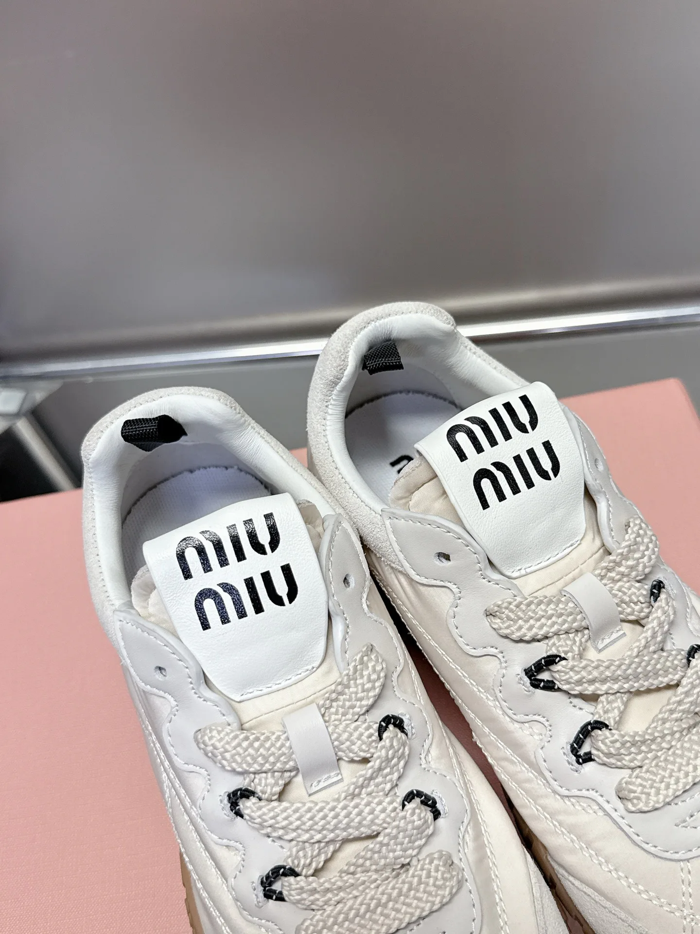 Кроссовки Женские Miu Miu 21942