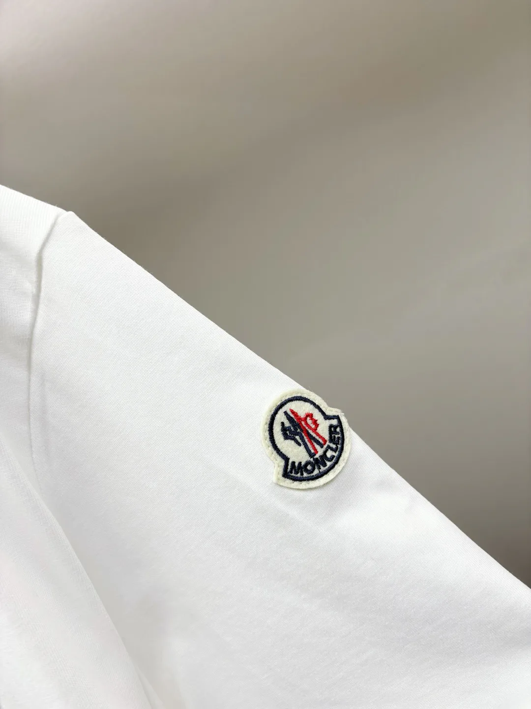 Футболки Мужские Moncler 11241018