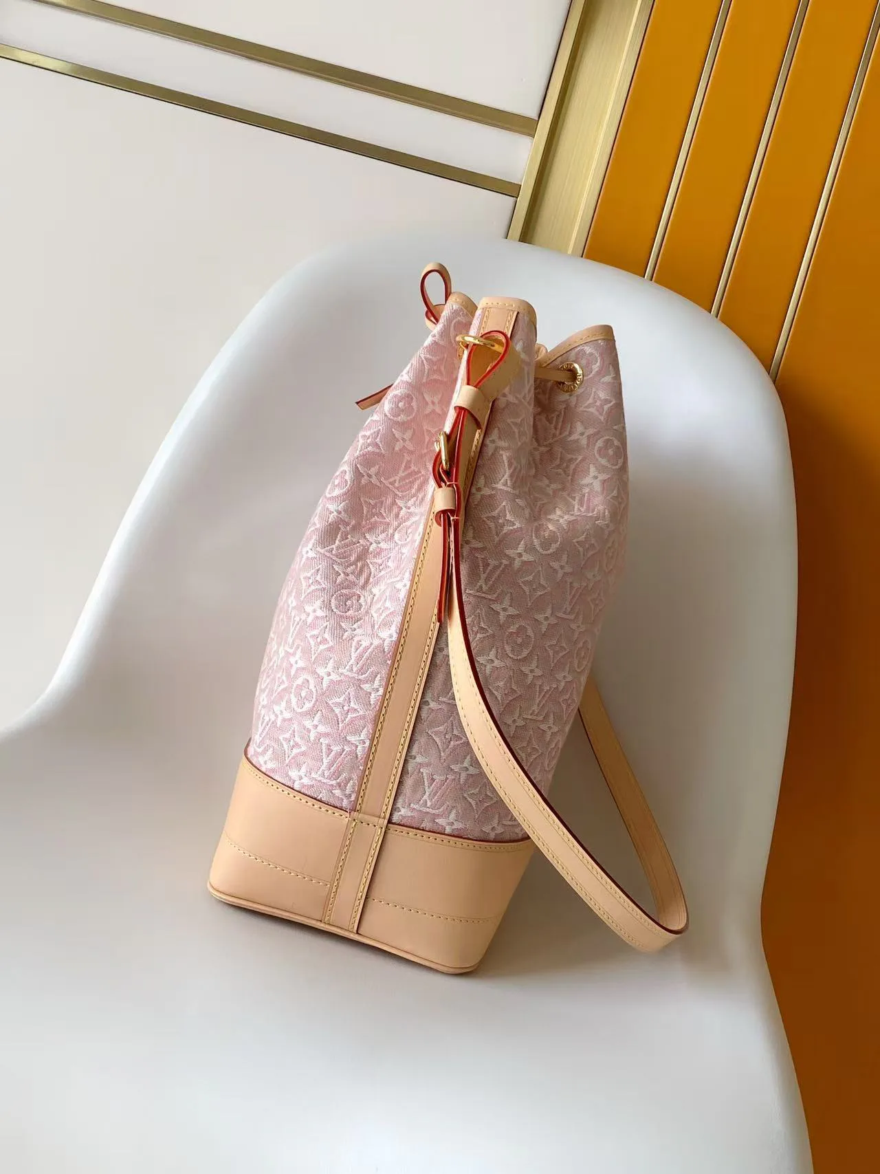 Классические Сумки Женские Louis Vuitton 17428093