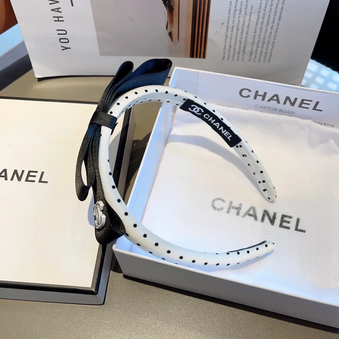 Головные Уборы Chanel 4715907