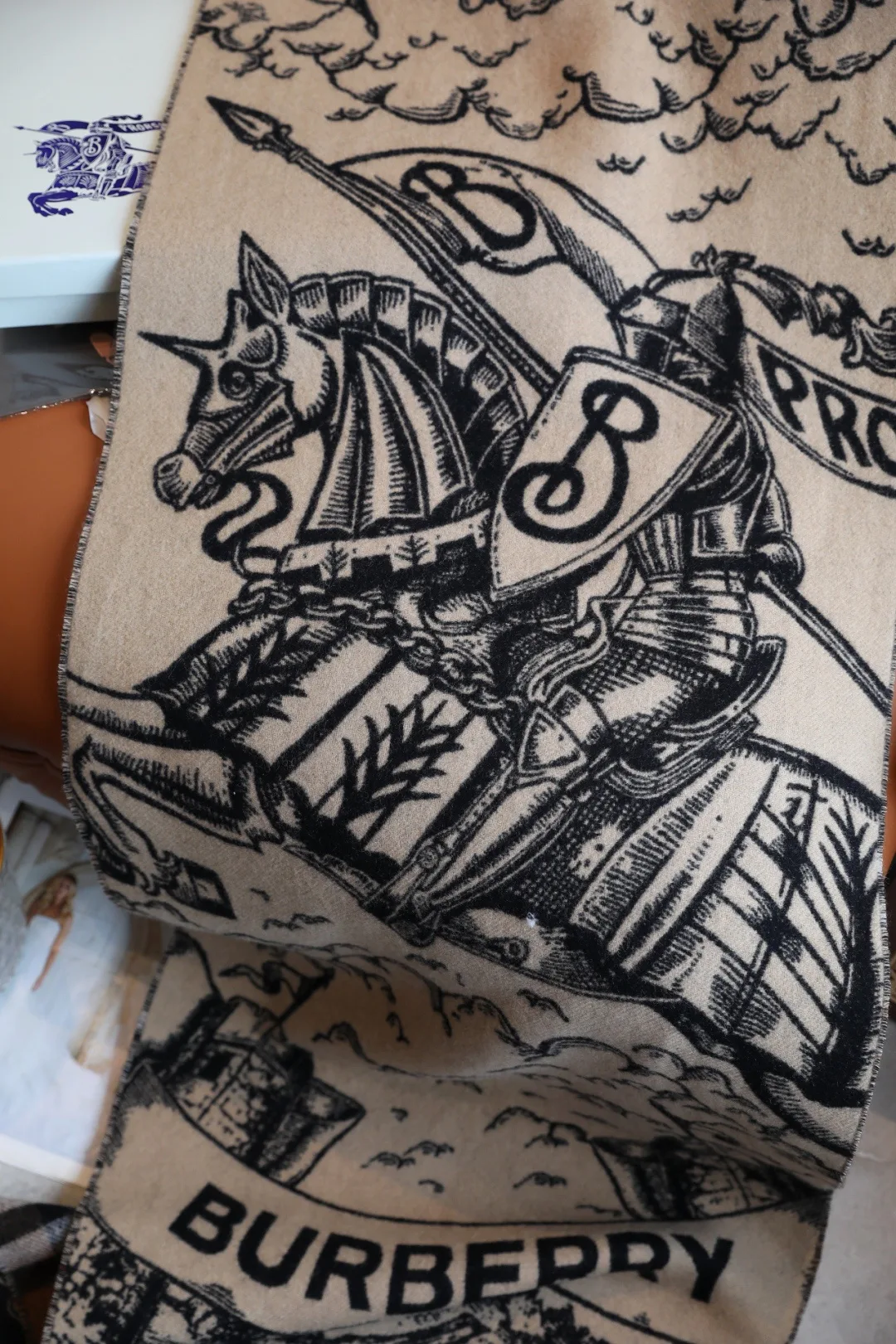 Шарфы Burberry 5049042