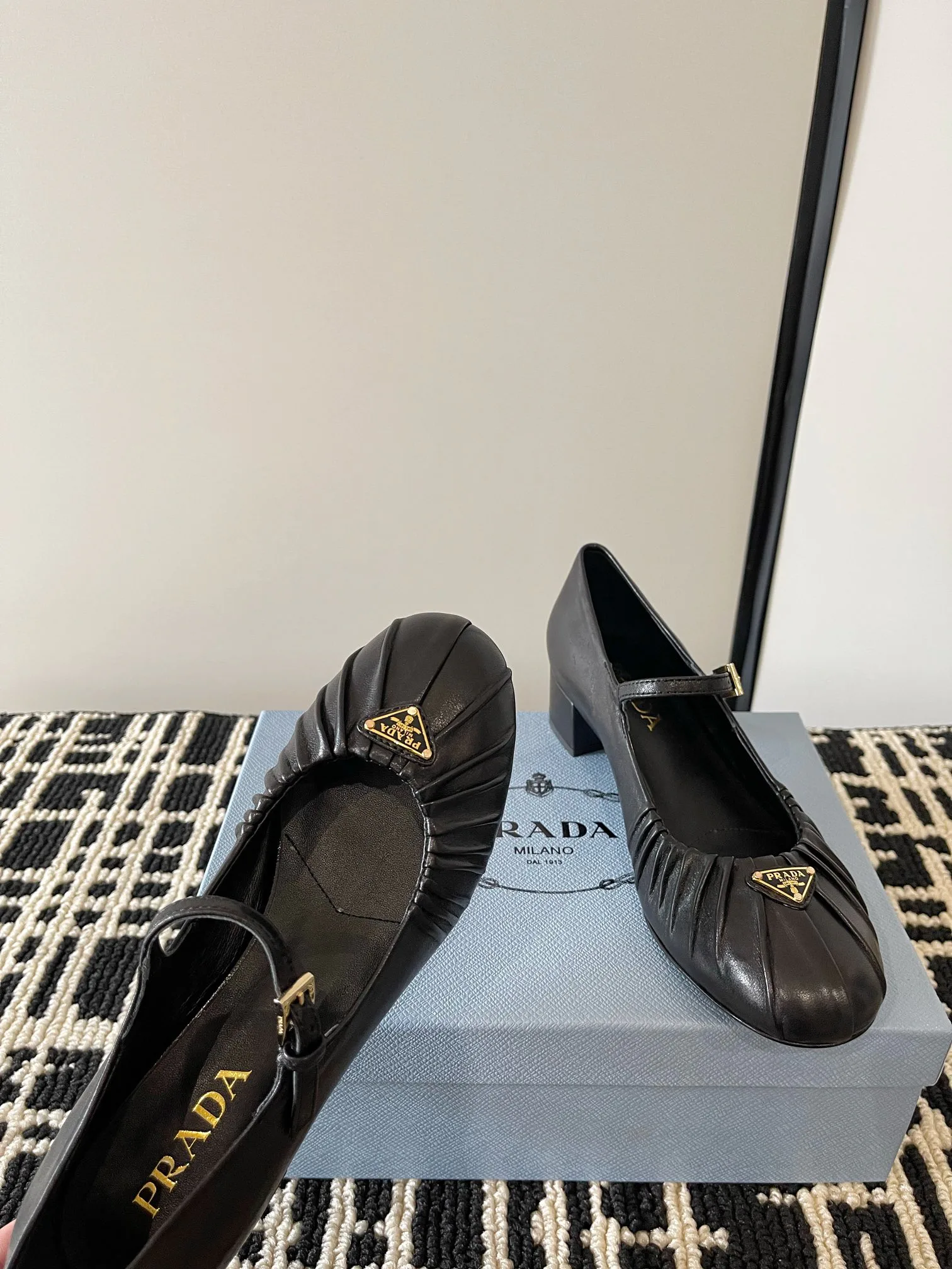 Босоножки Женские Prada 11407427