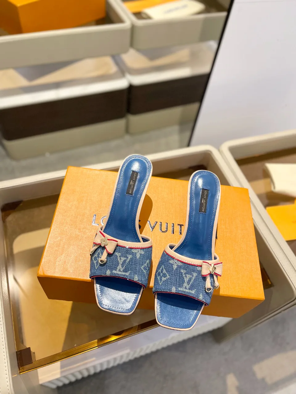 Босоножки Женские Louis Vuitton 9623499