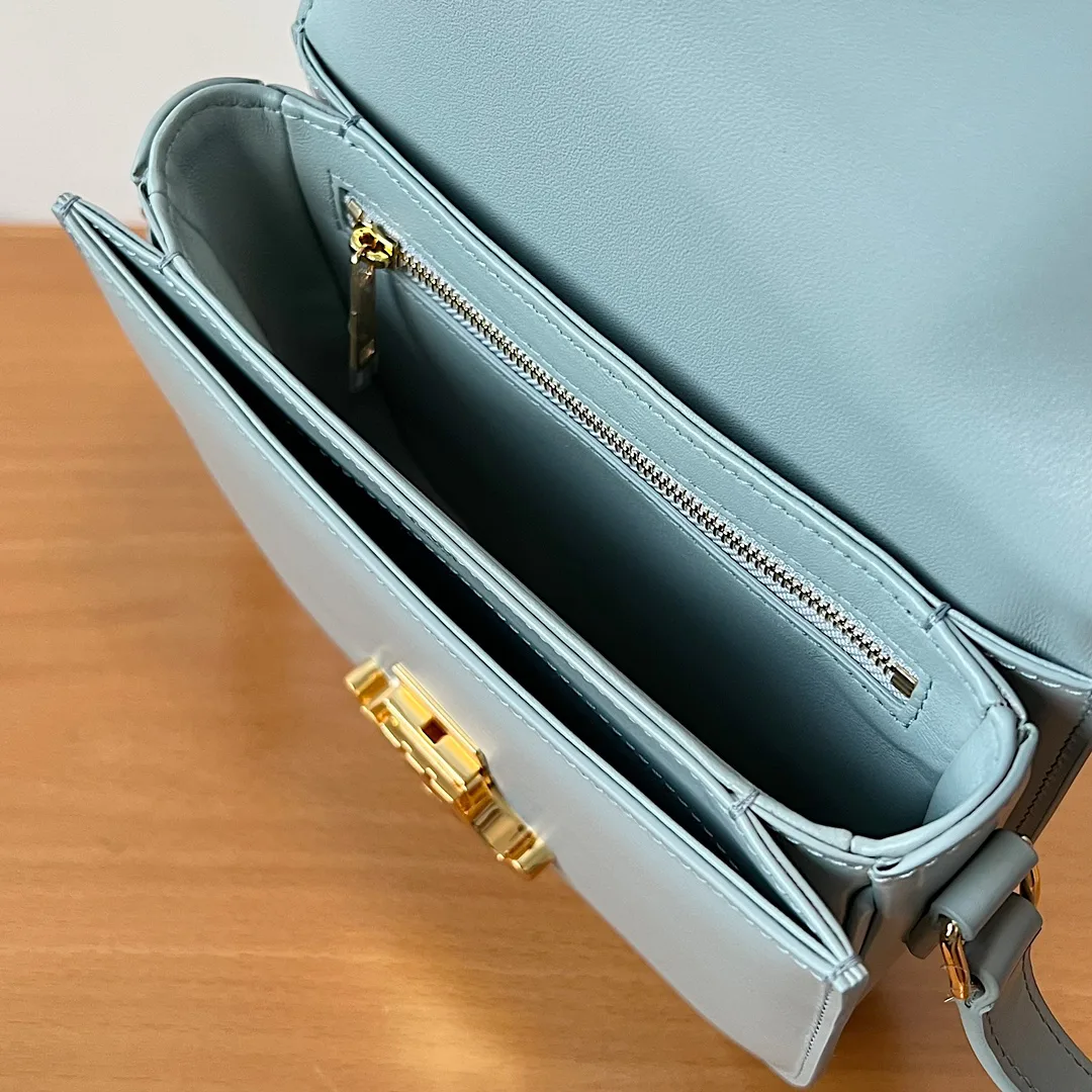 Классические Сумки Женские Celine 11692400