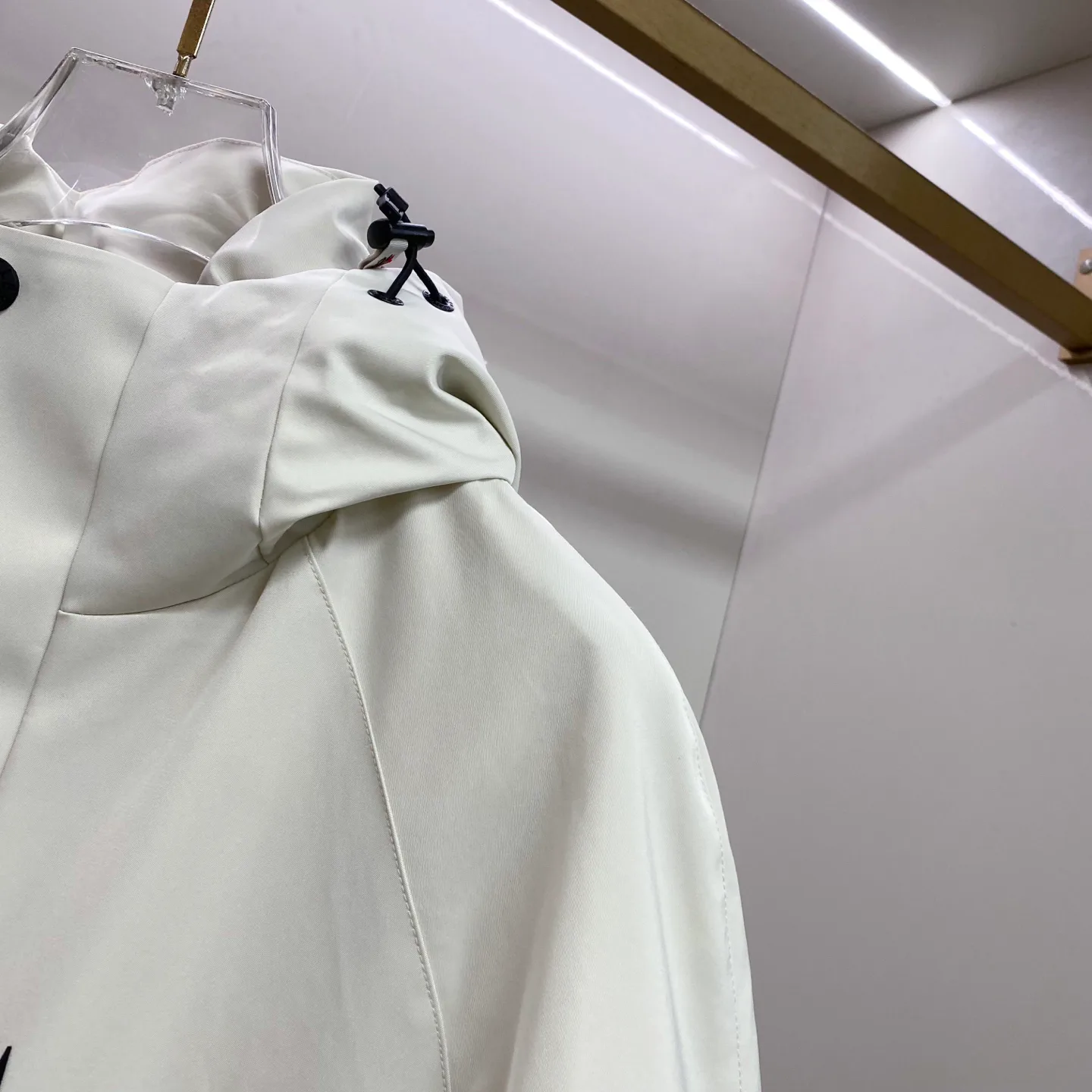 Куртки И Пуховики Женские Moncler 18236882