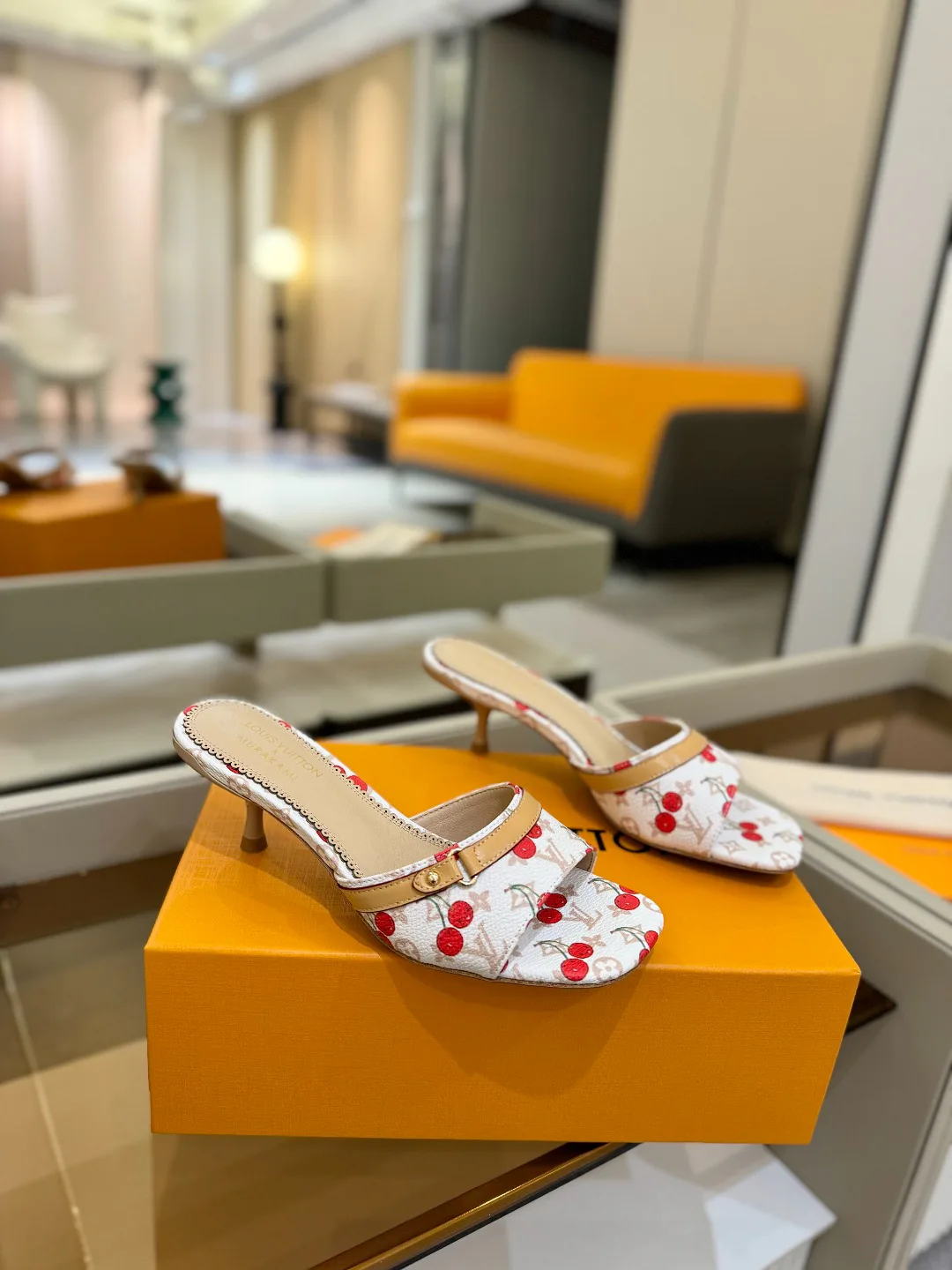 Босоножки Женские Louis Vuitton 9865376