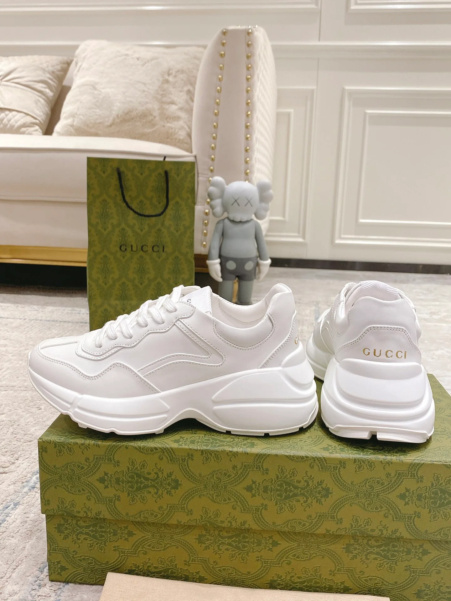 Кроссовки Женские Gucci 375879