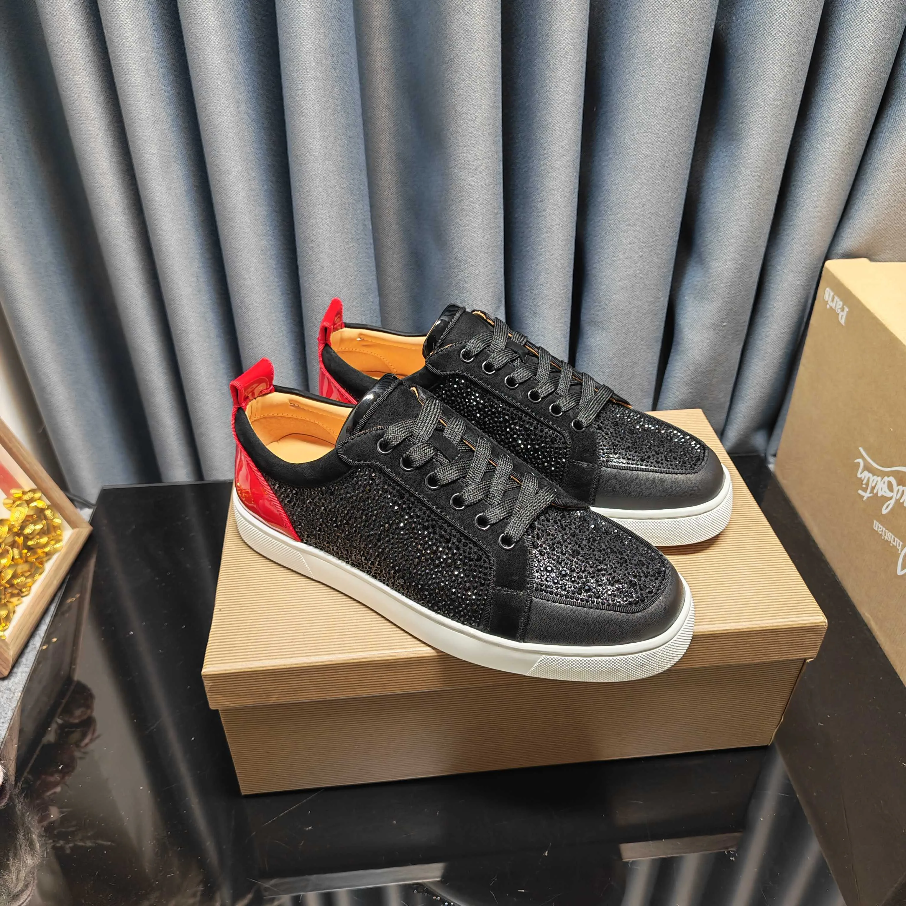 Кеды Женские Christian Louboutin 3906649