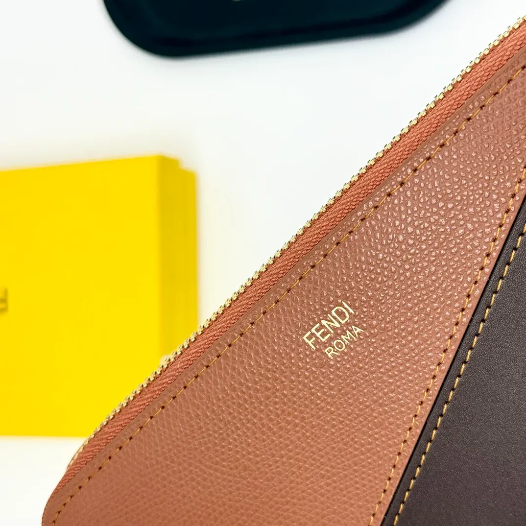 Клатчи Женские Fendi 442057