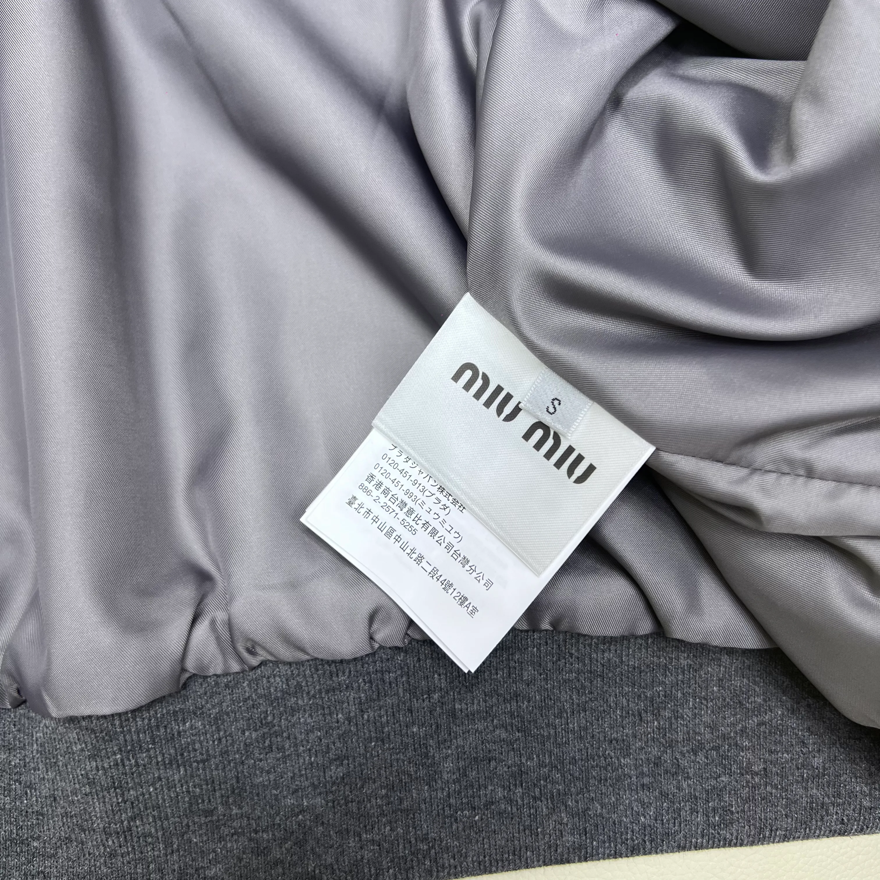 Куртки И Пуховики Женские Miu Miu 18384678