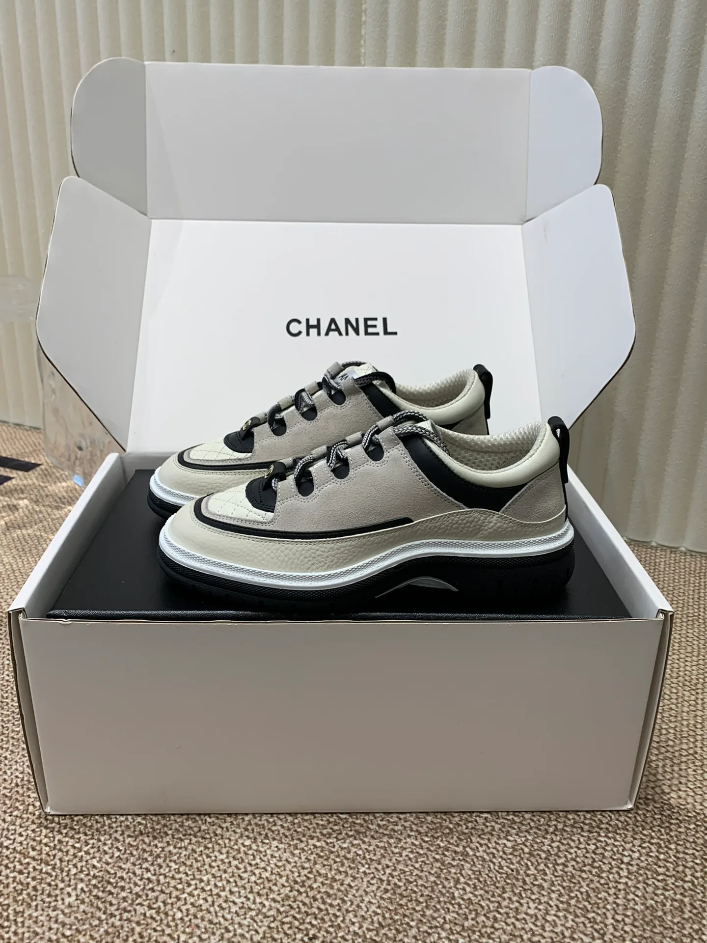 Кроссовки Женские Chanel 18677743