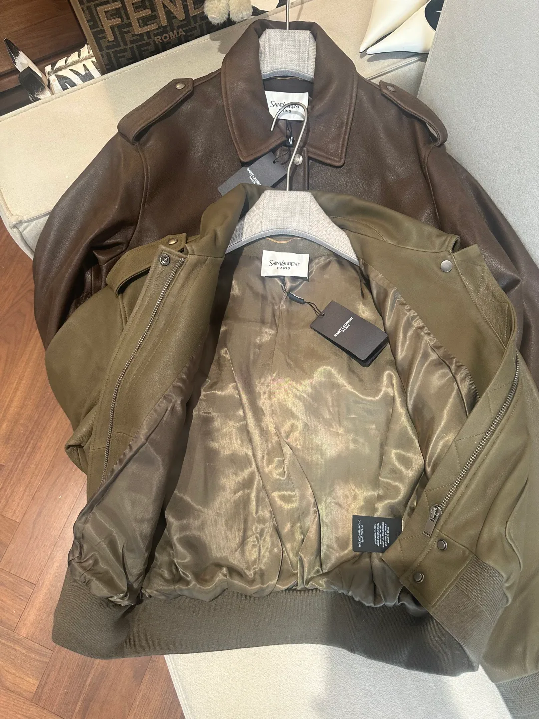 Кожаные Куртки И Дублёнки Женские Saint Laurent 17766373