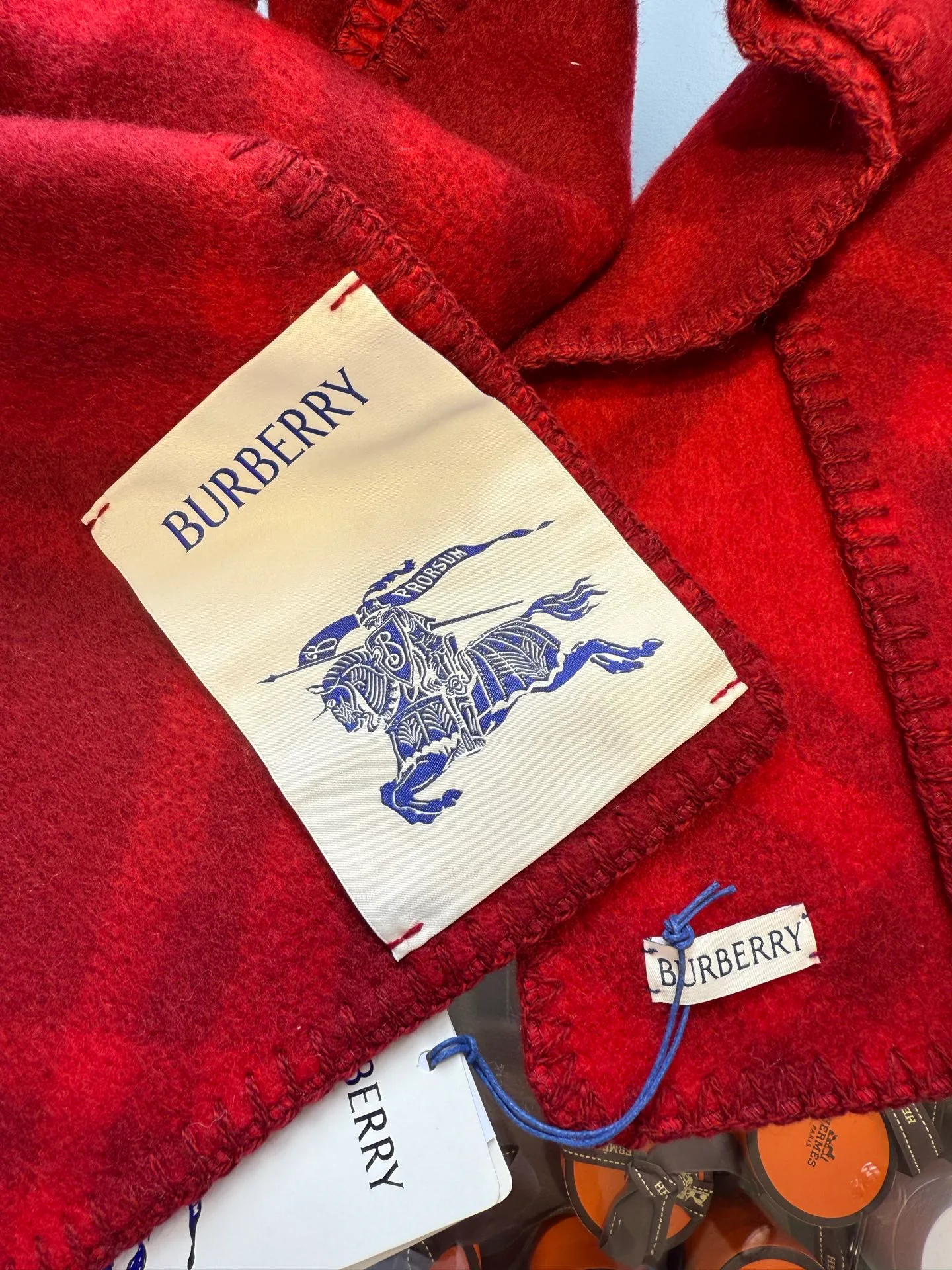 Шарфы Burberry 3874281