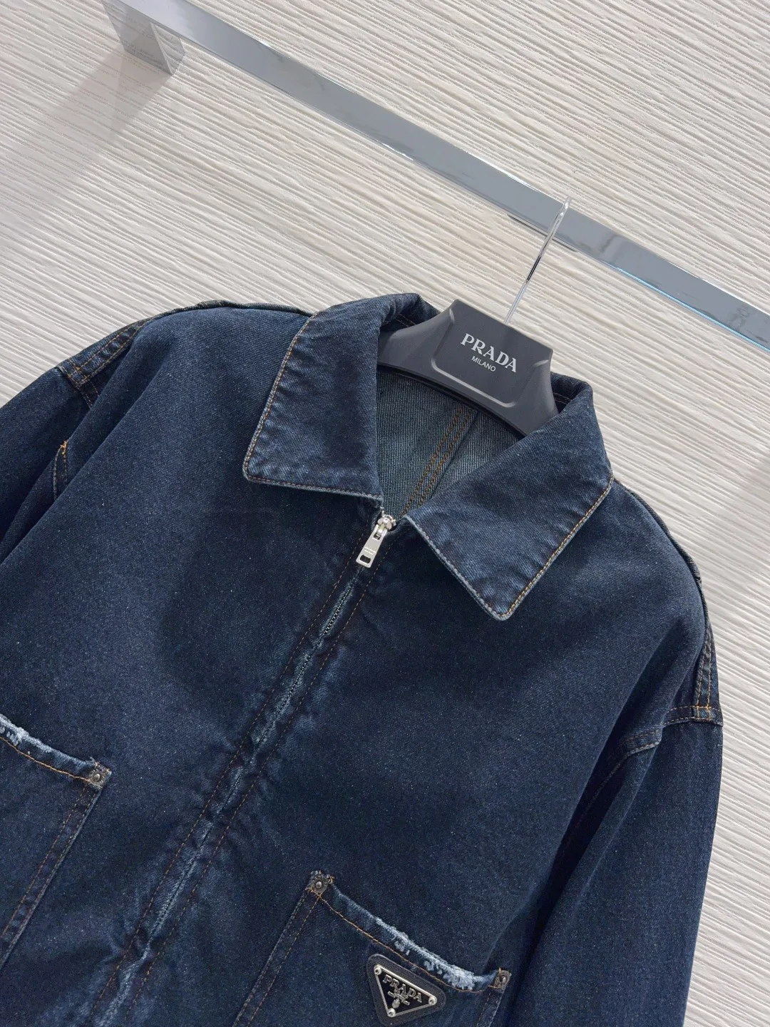 Куртки И Пуховики Женские Prada 18169324