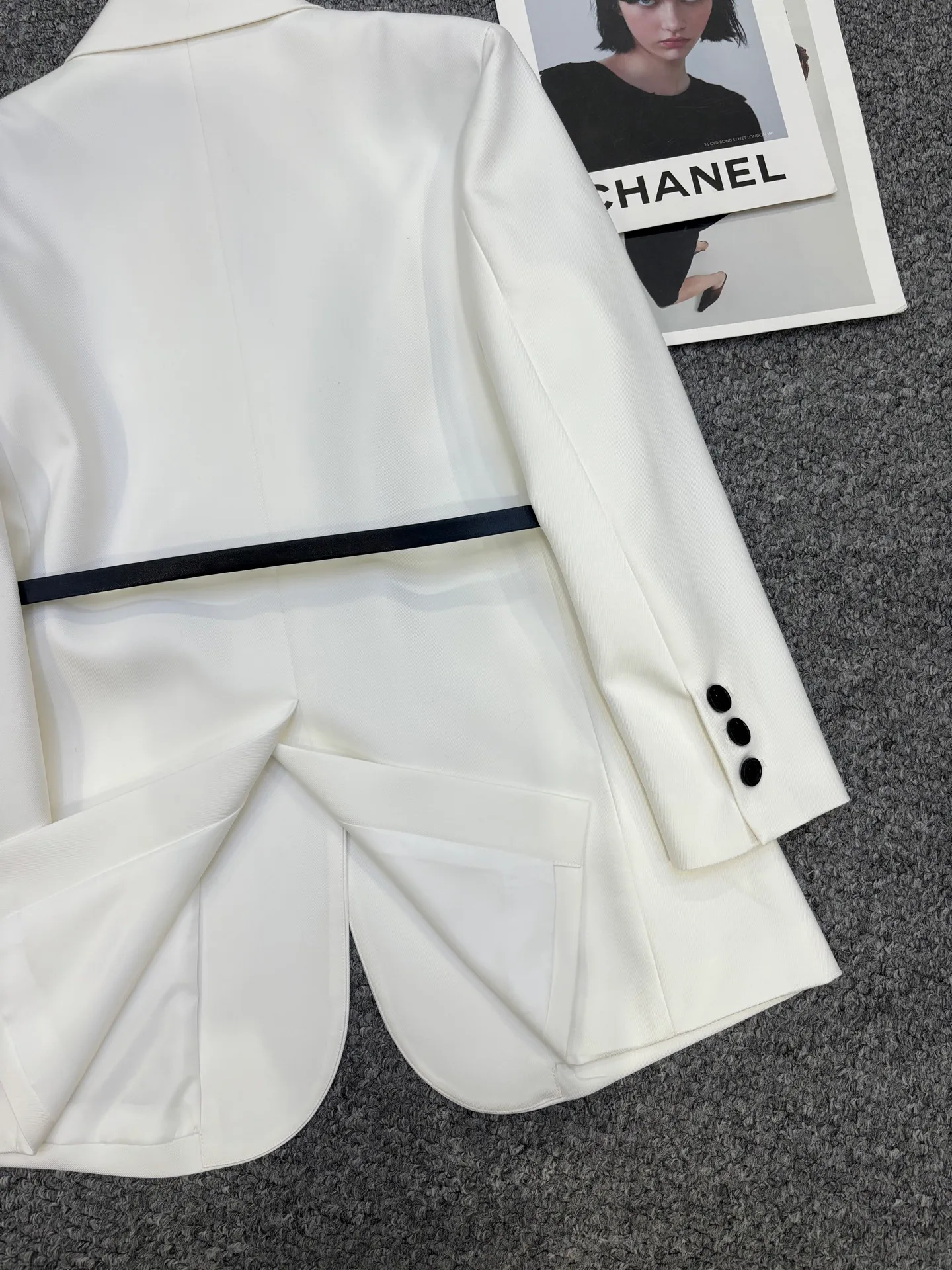Жакеты Женские Chanel 18362972