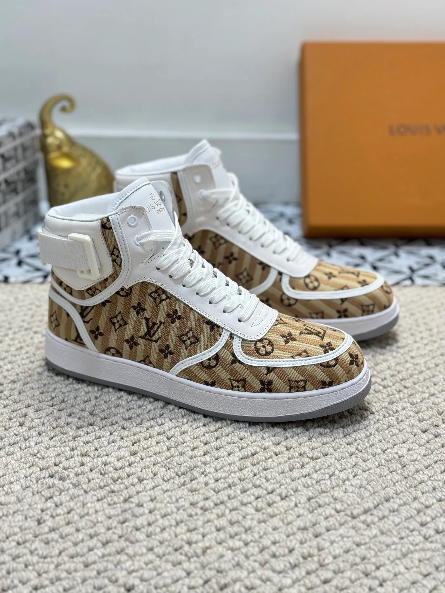 Сникерсы Мужские Louis Vuitton 261184