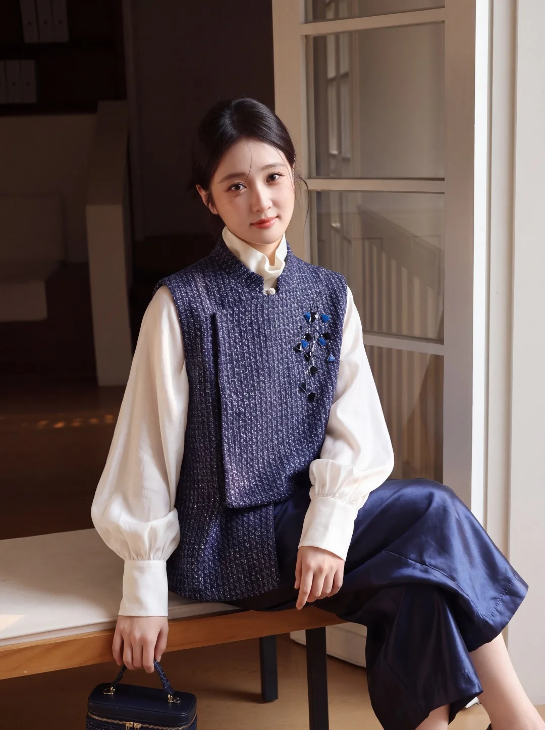 Жилеты Женские Chanel 19053923