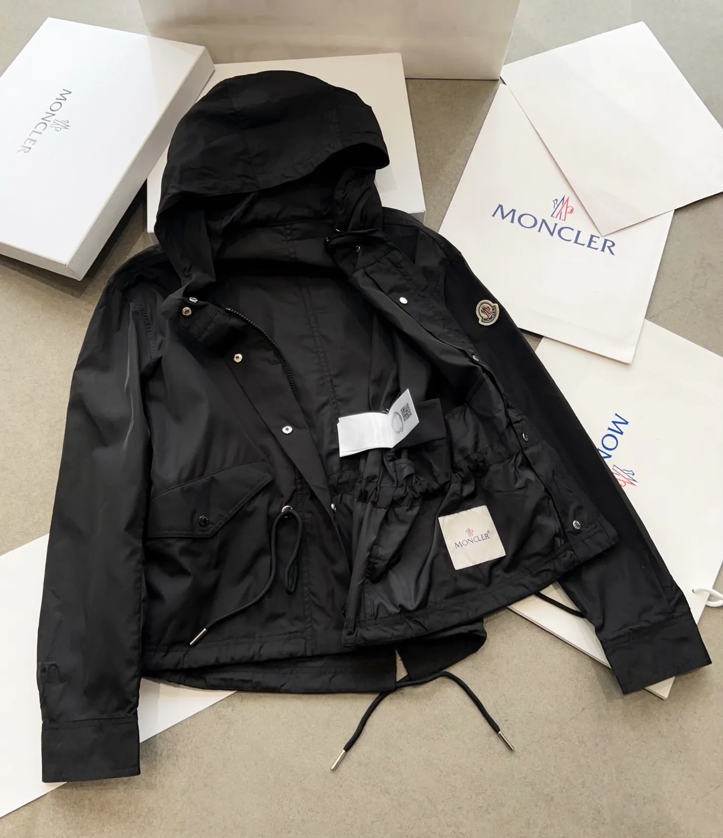 Куртки И Пуховики Женские Moncler 19231359
