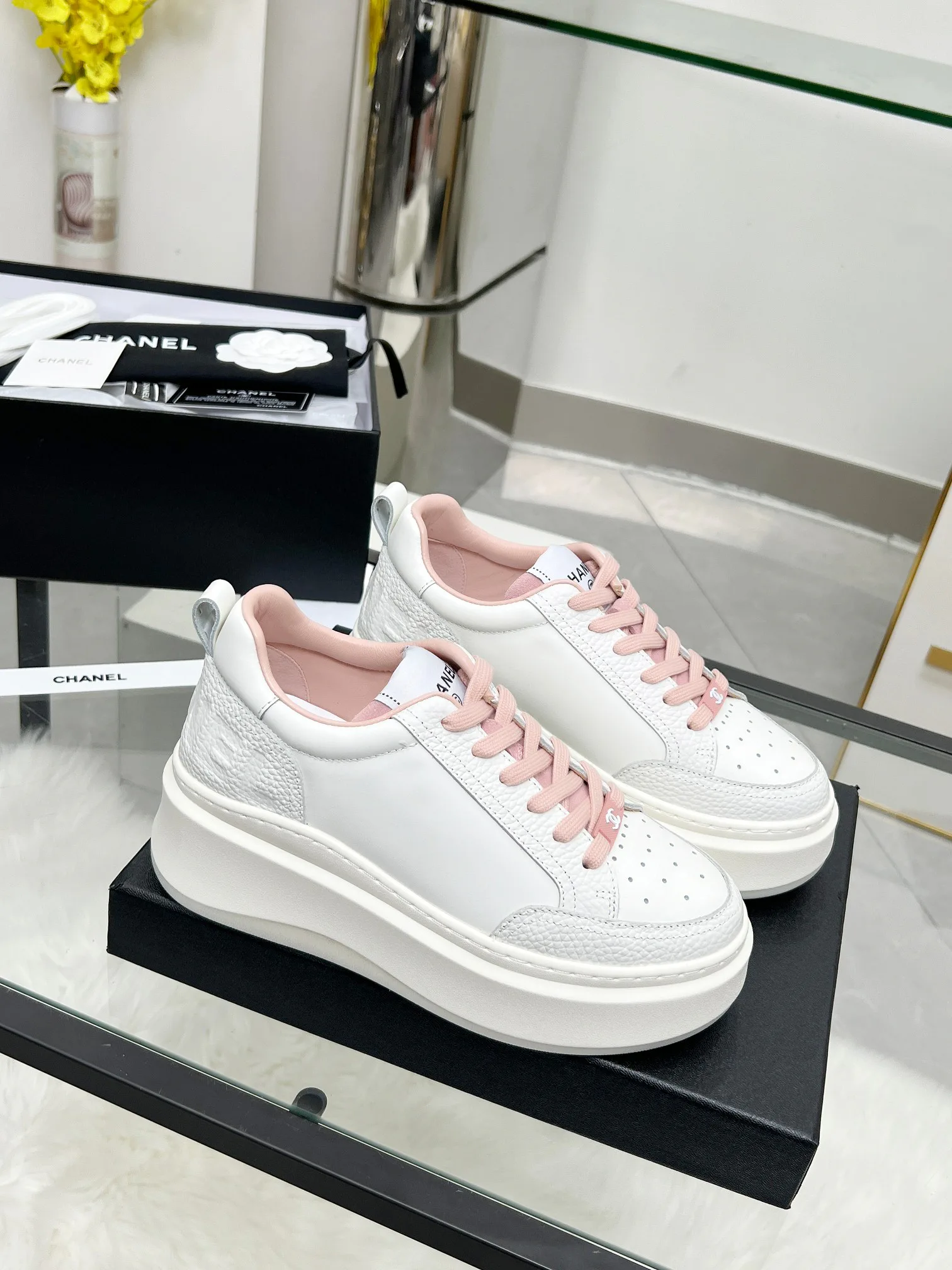 Кроссовки Женские Chanel 11187157