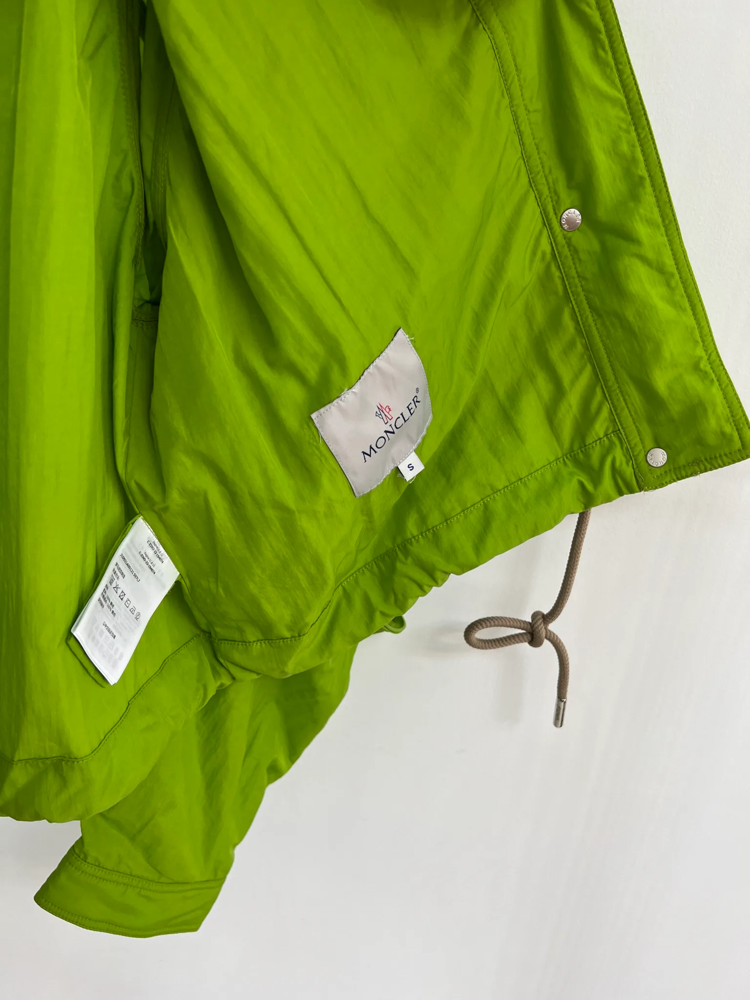 Куртки И Пуховики Женские Moncler 6248