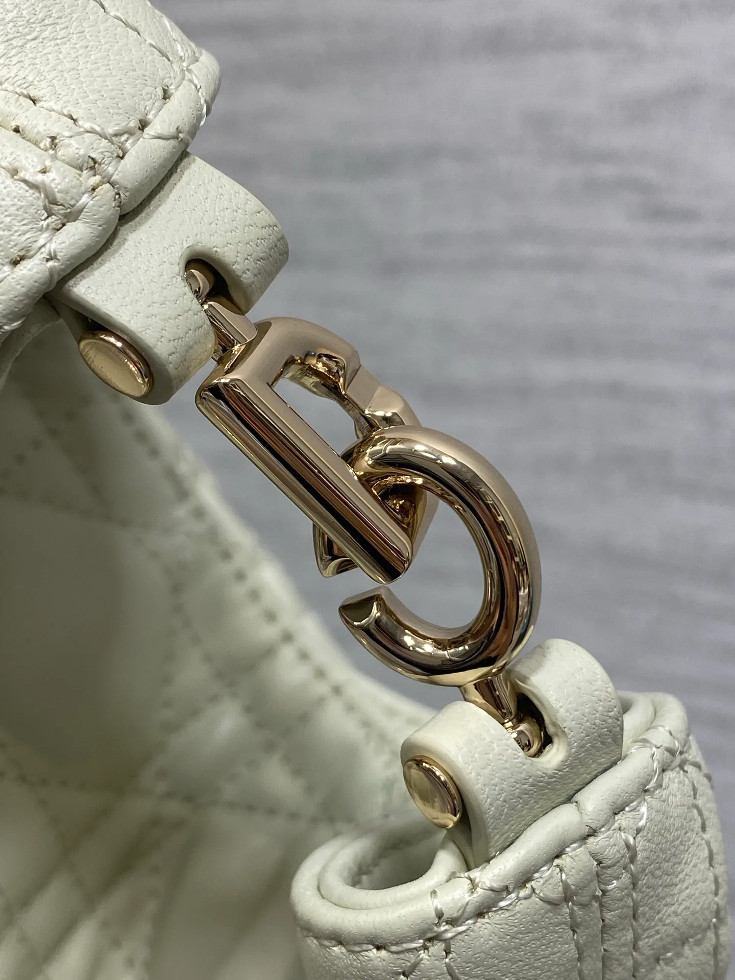 Классические Сумки Женские Christian Dior 18242108