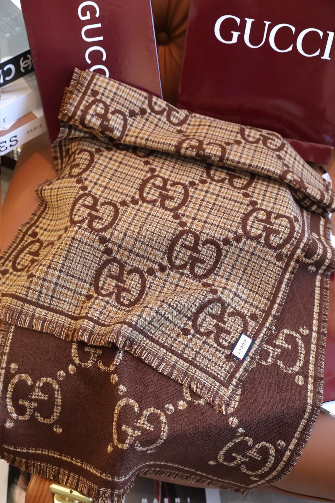 Шарфы Gucci 251401