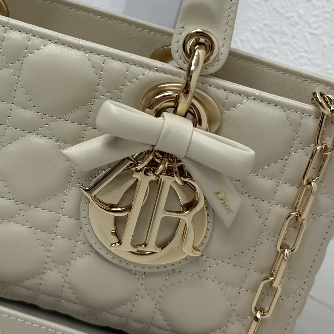 Классические Сумки Женские Christian Dior 17601432