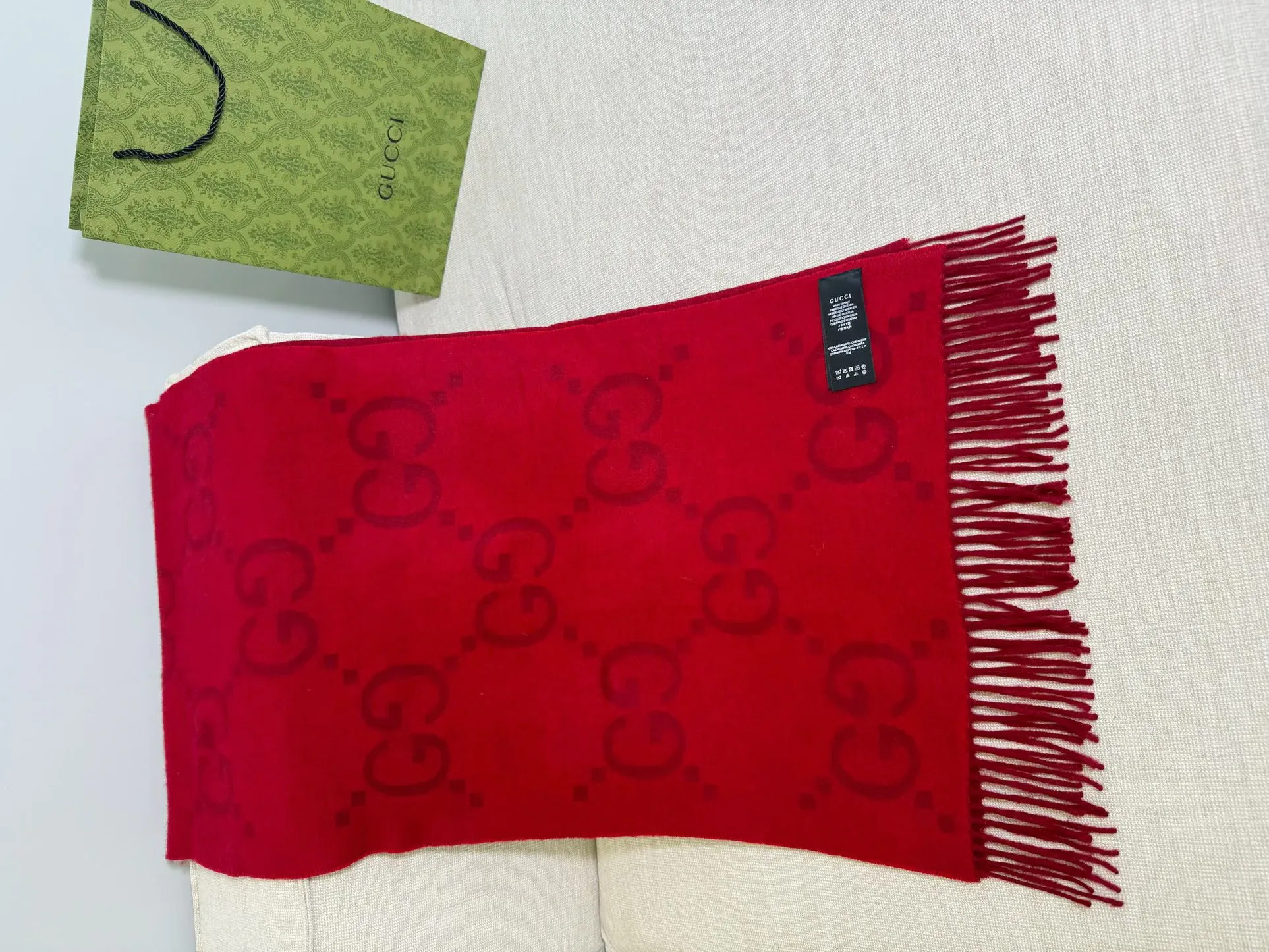 Шарфы Gucci 1859