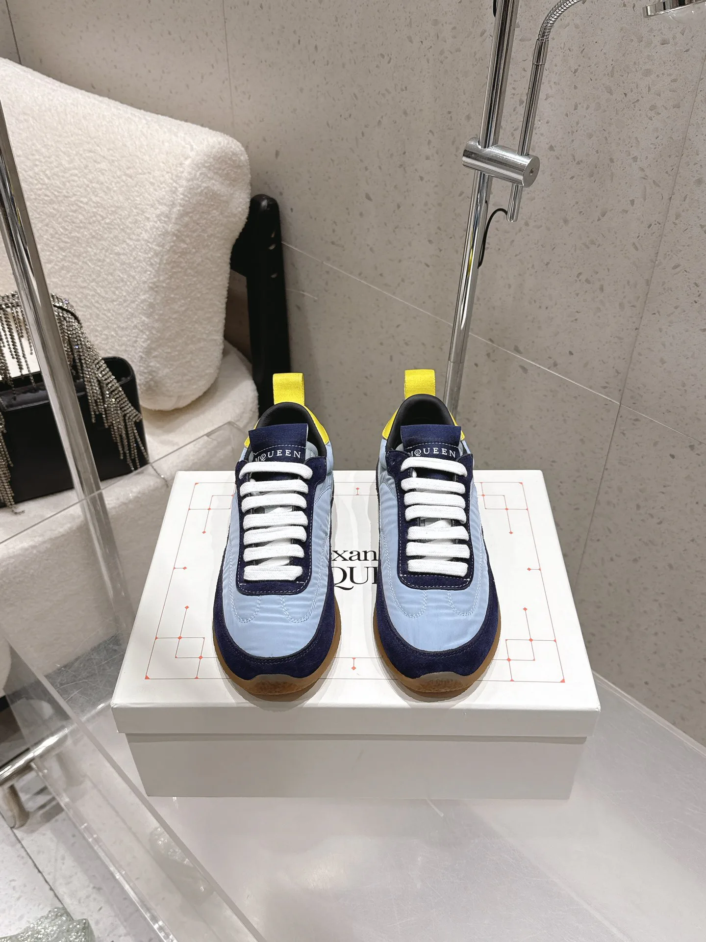 Кроссовки Женские Alexander Mcqueen 1269823