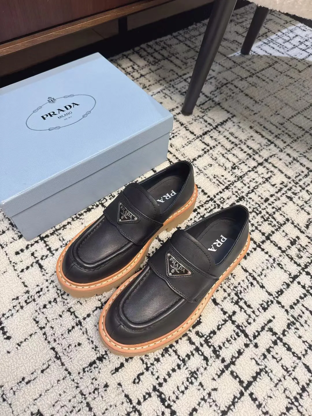 Лоферы И Мокасины Женские Prada 11404102