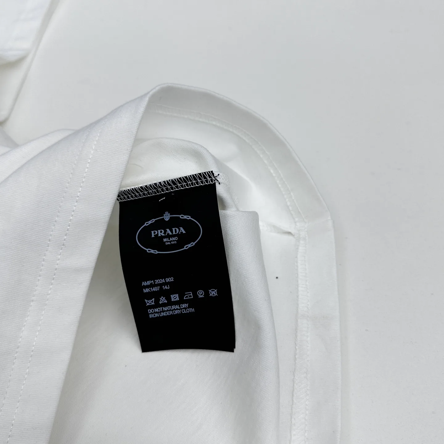 Футболки Женские Prada 2237466