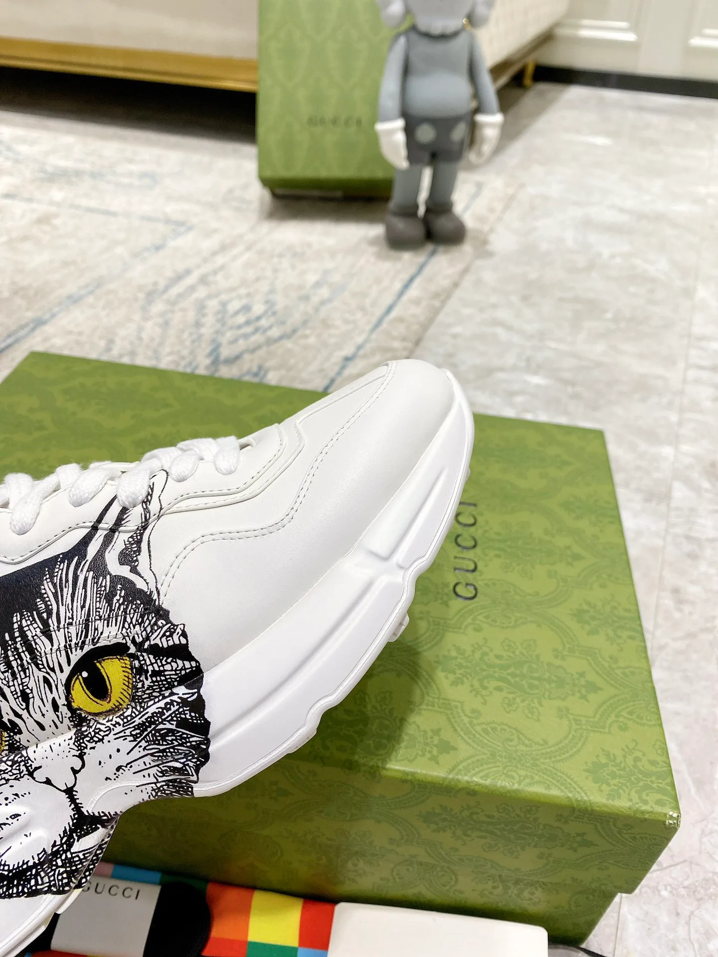 Кроссовки Женские Gucci 18527686