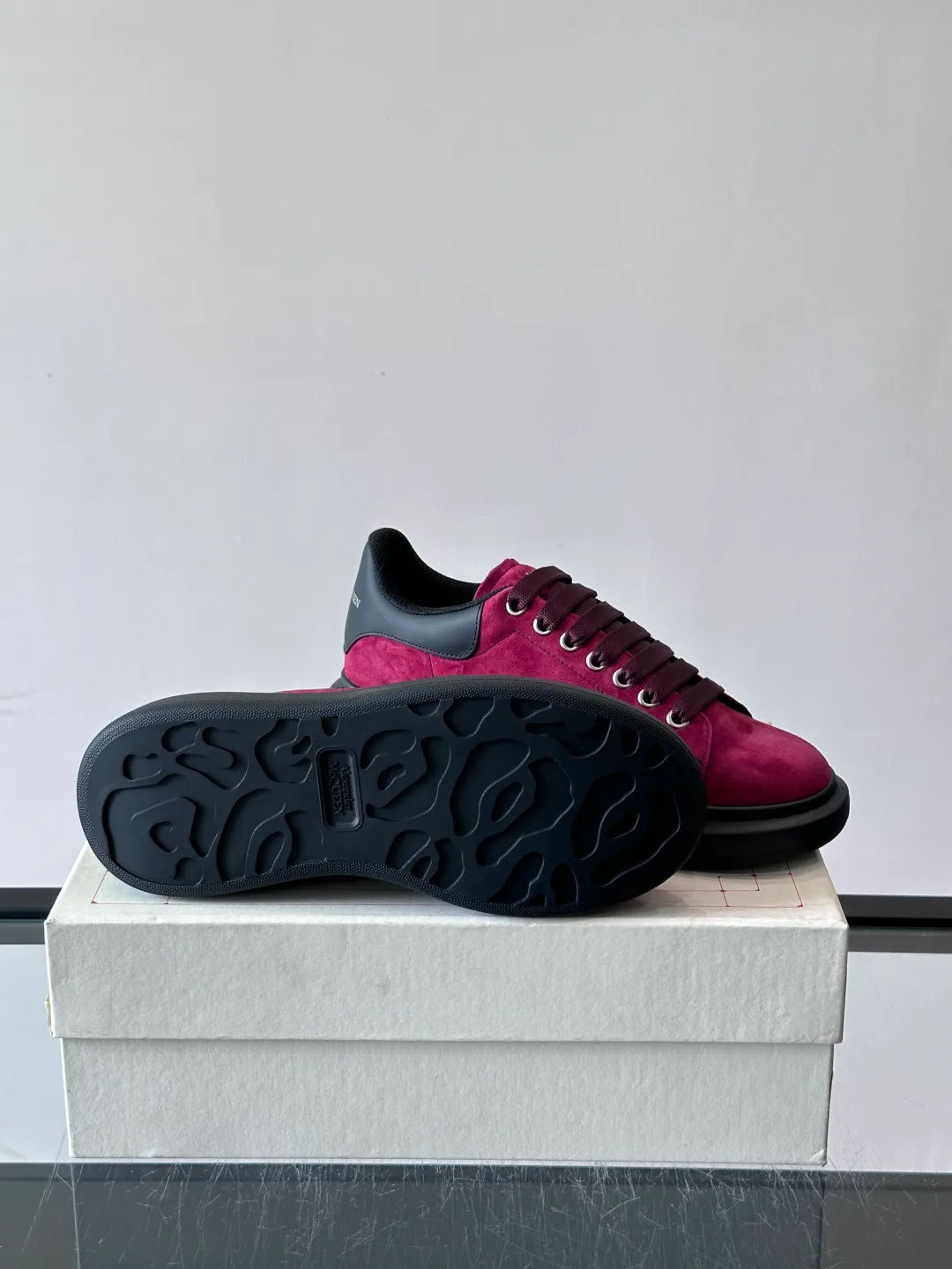 Кроссовки Женские Alexander Mcqueen 17447550