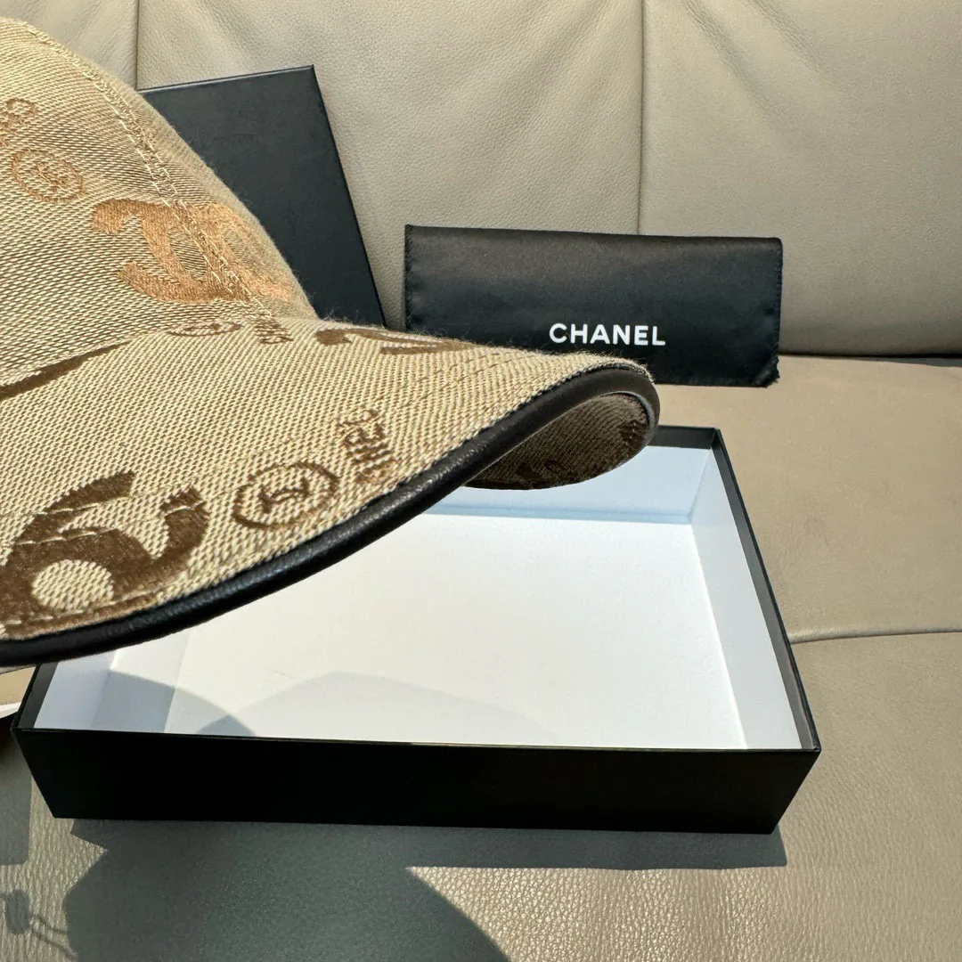 Головные Уборы Chanel 17515213