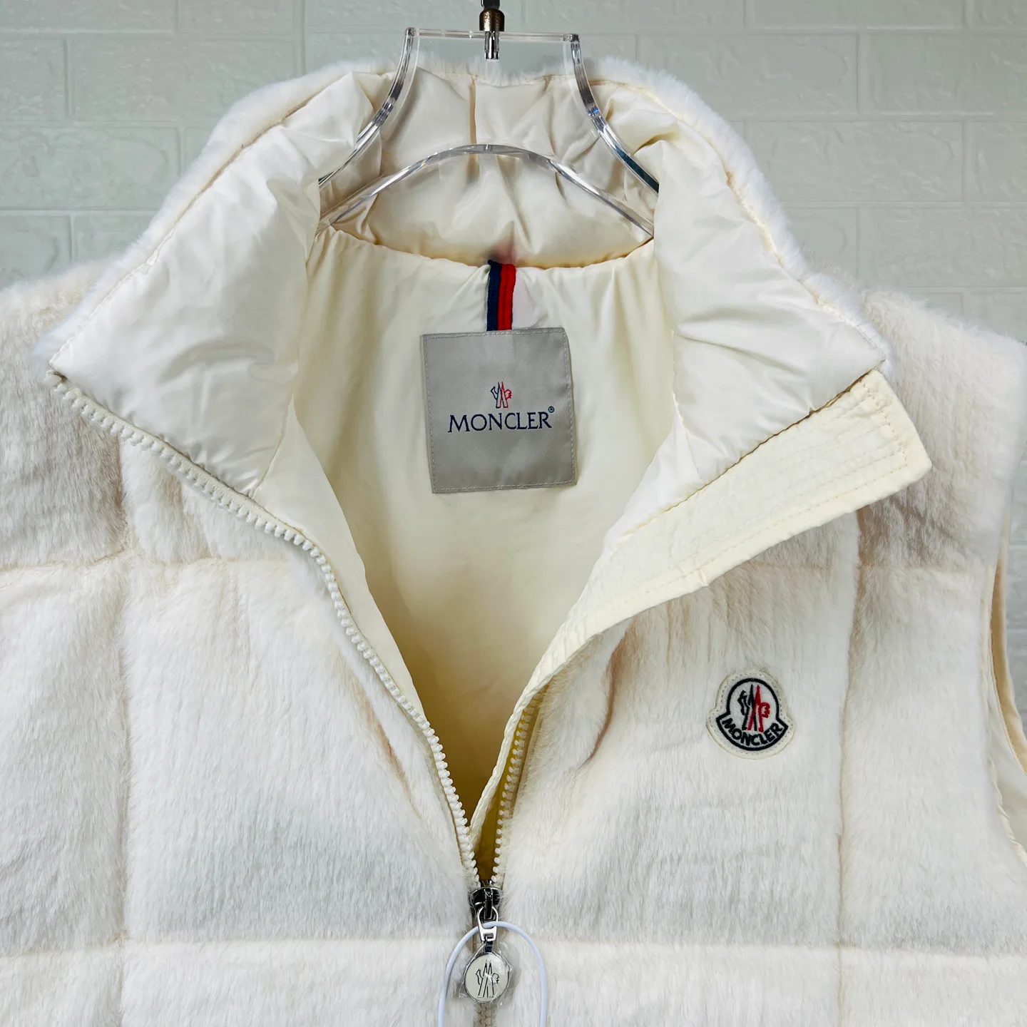 Жилеты Женские Moncler 17926945