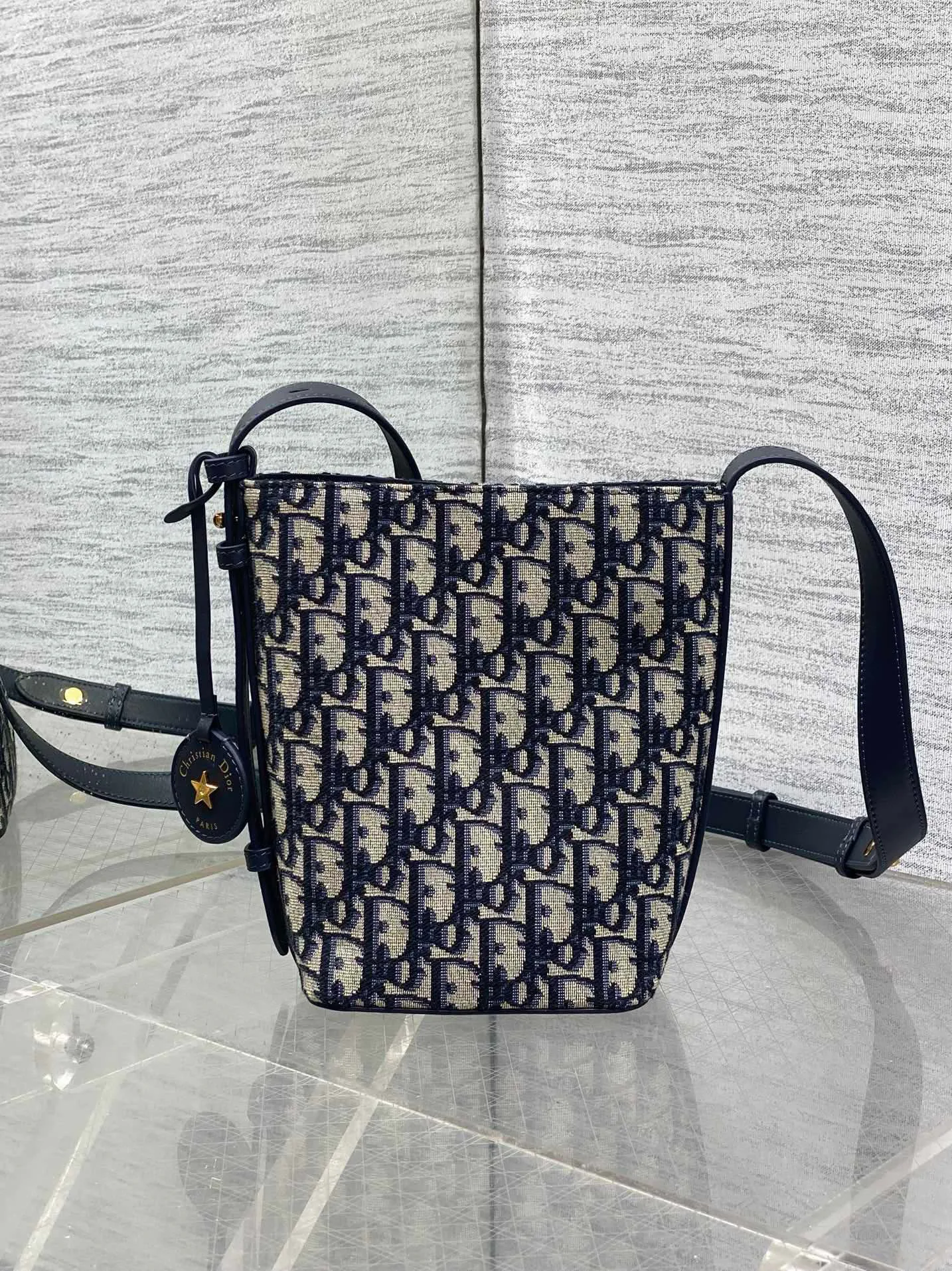 Сумки На Ремне Женские Christian Dior 11665031