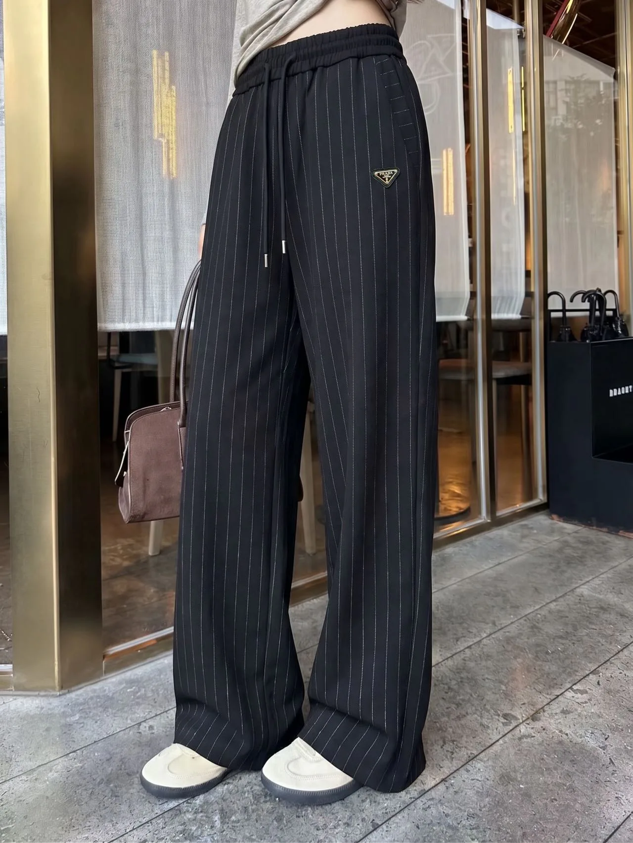 Брюки Женские Prada 19332192