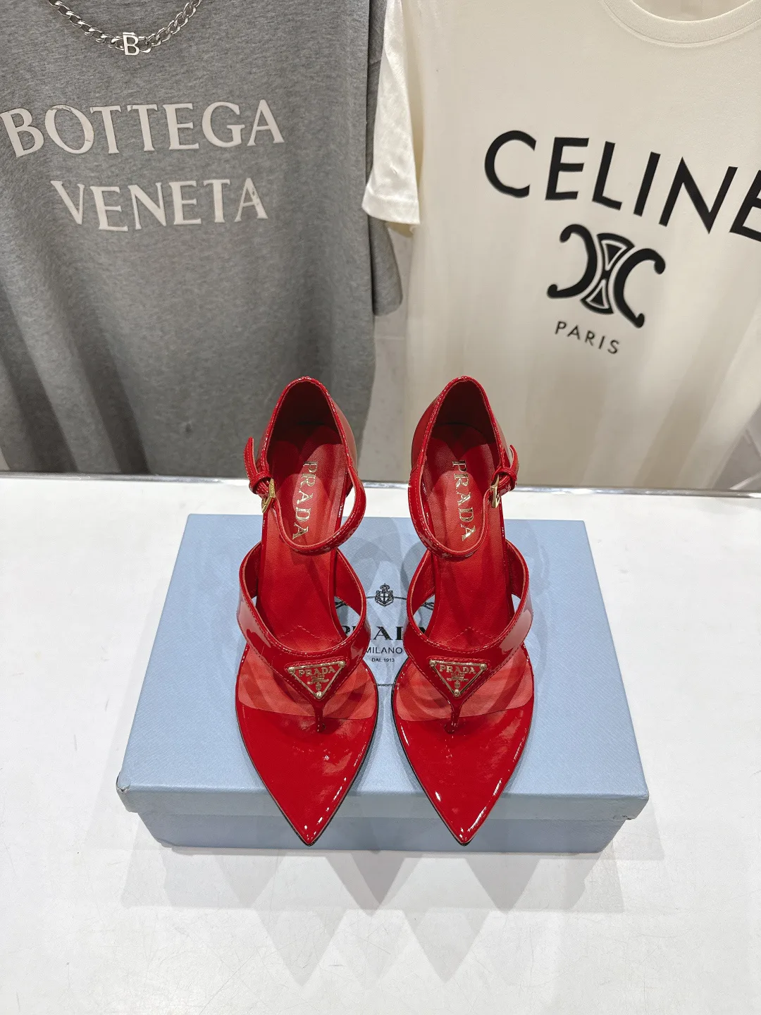 Босоножки Женские Prada 11870160