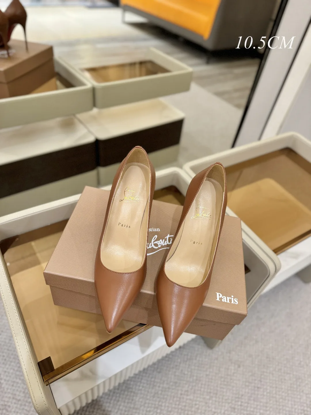 Туфли Женские Christian Louboutin 11079882