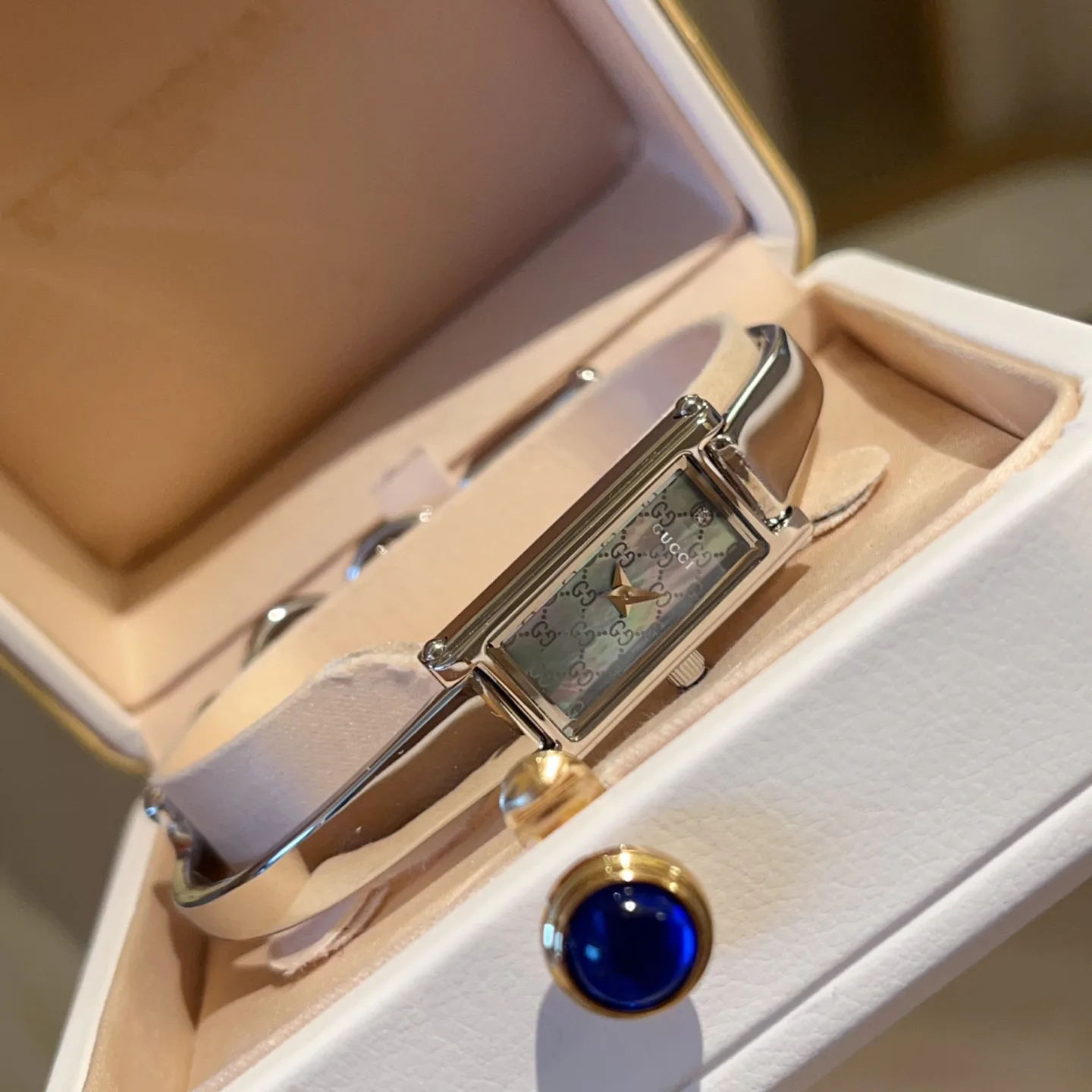 Часы Женские Gucci 596174