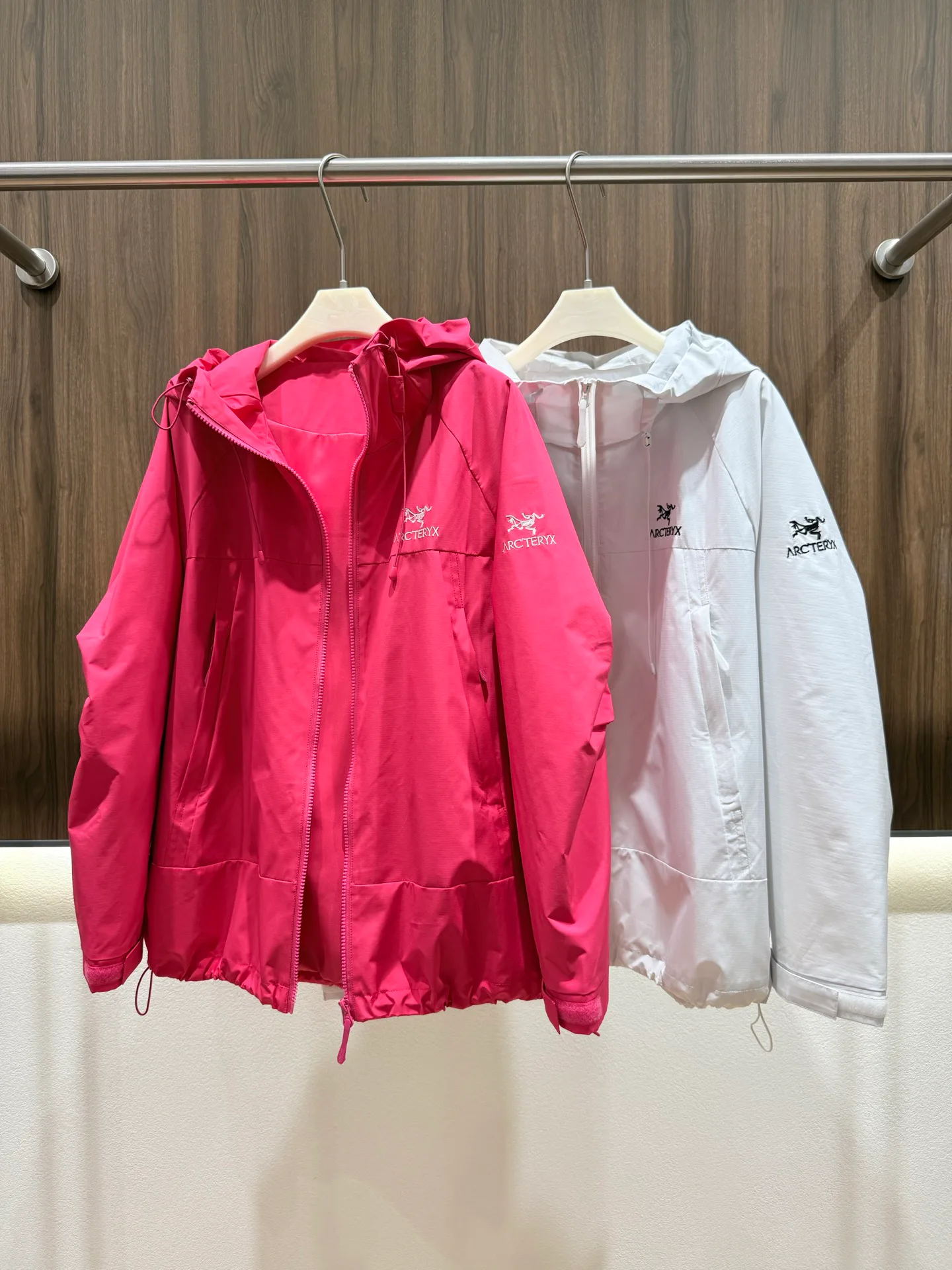 Куртки И Пуховики Женские Arcteryx 18982907