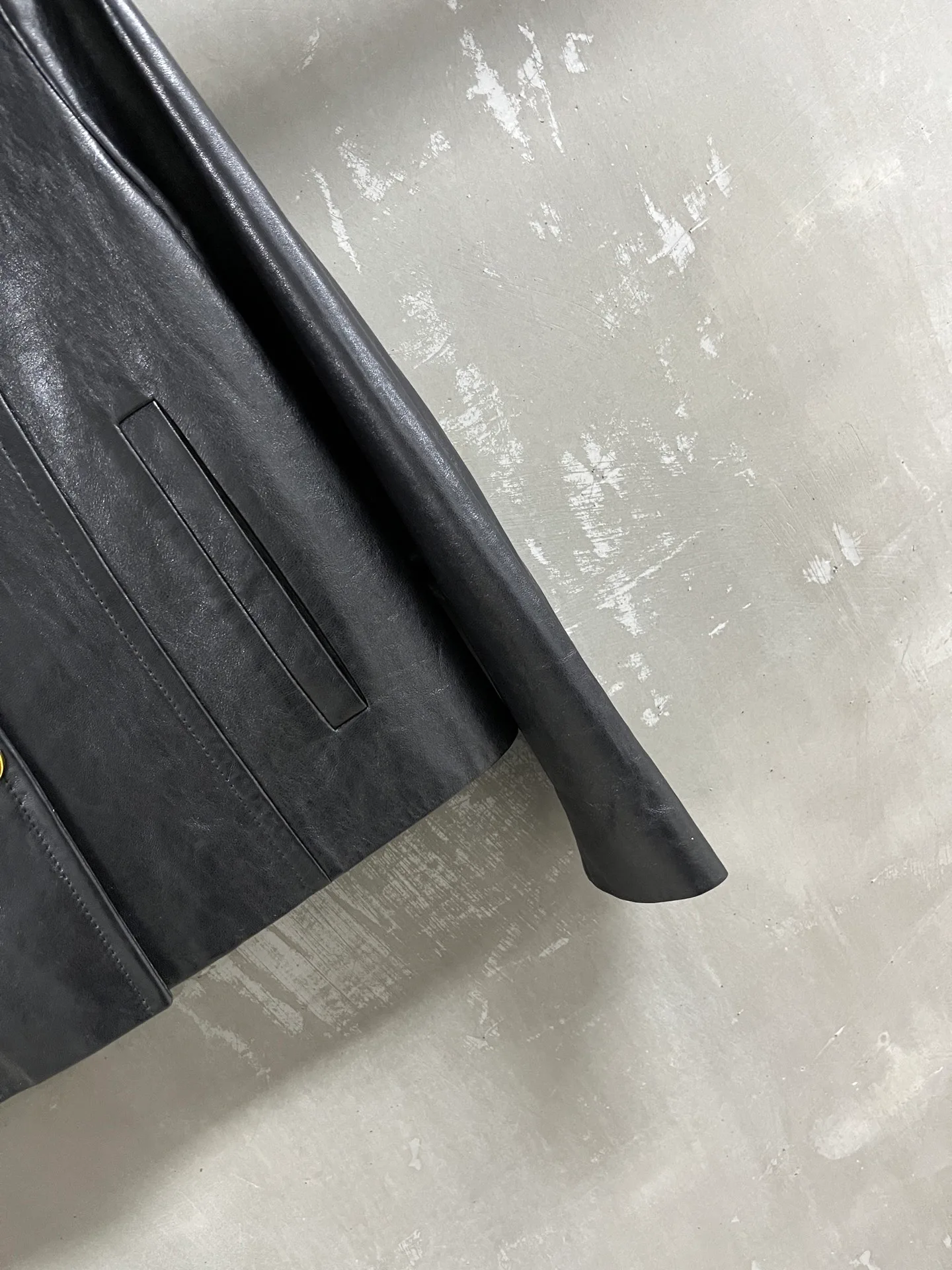 Кожаные Куртки И Дублёнки Женские Gucci 18172654
