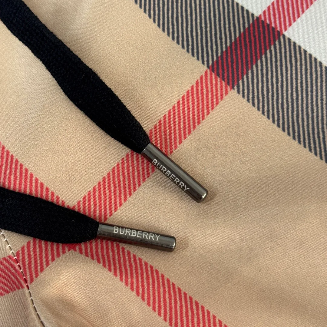 Шорты Мужские Burberry 11667998