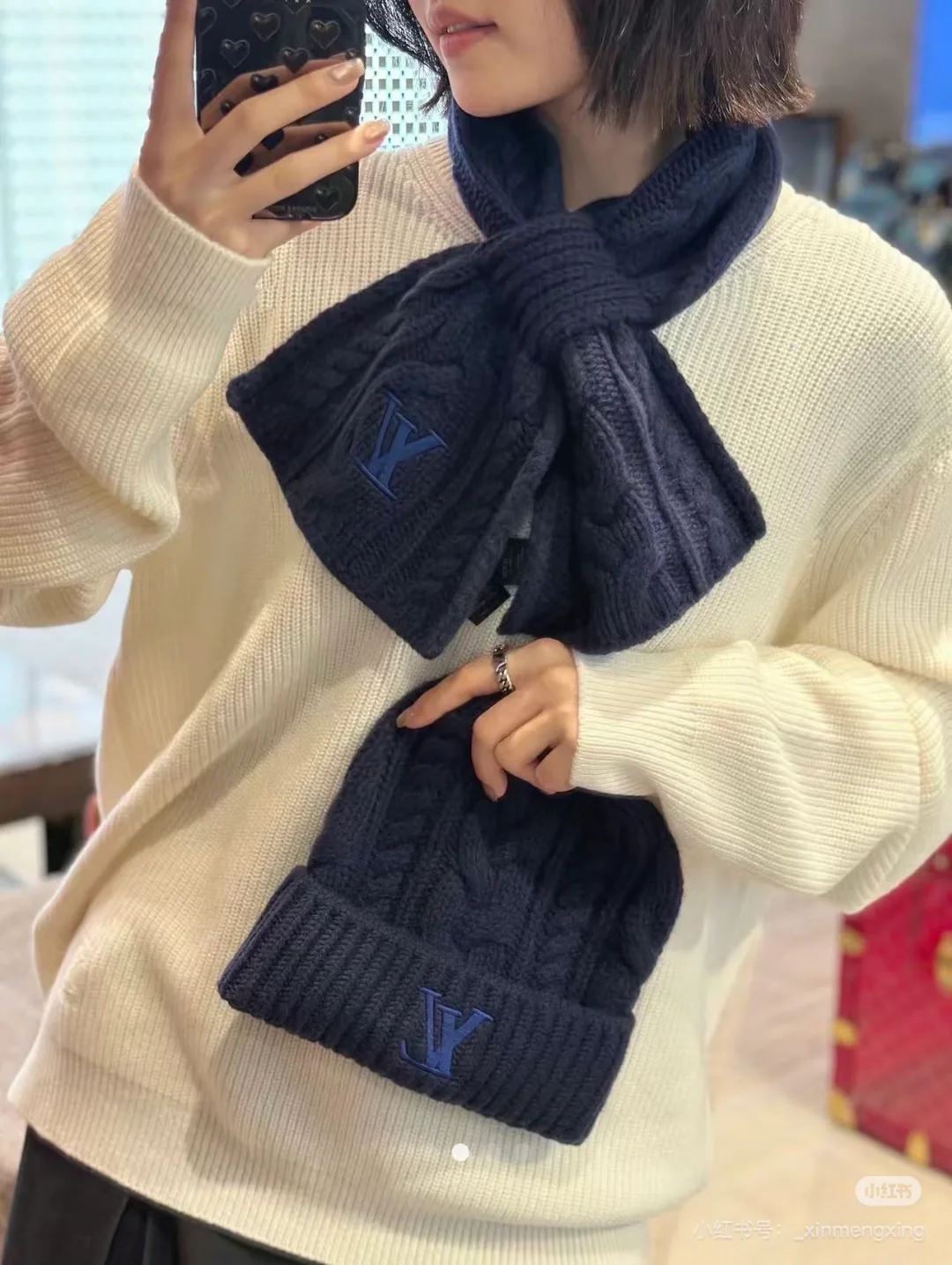 Шарфы Louis Vuitton 808633