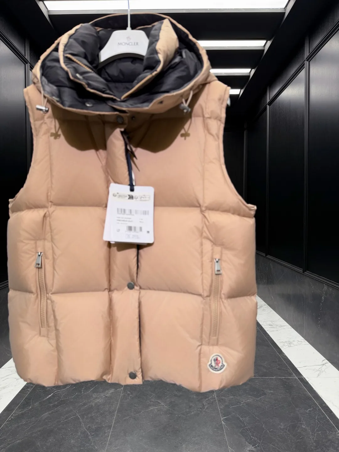 Жилеты Женские Moncler 18761331