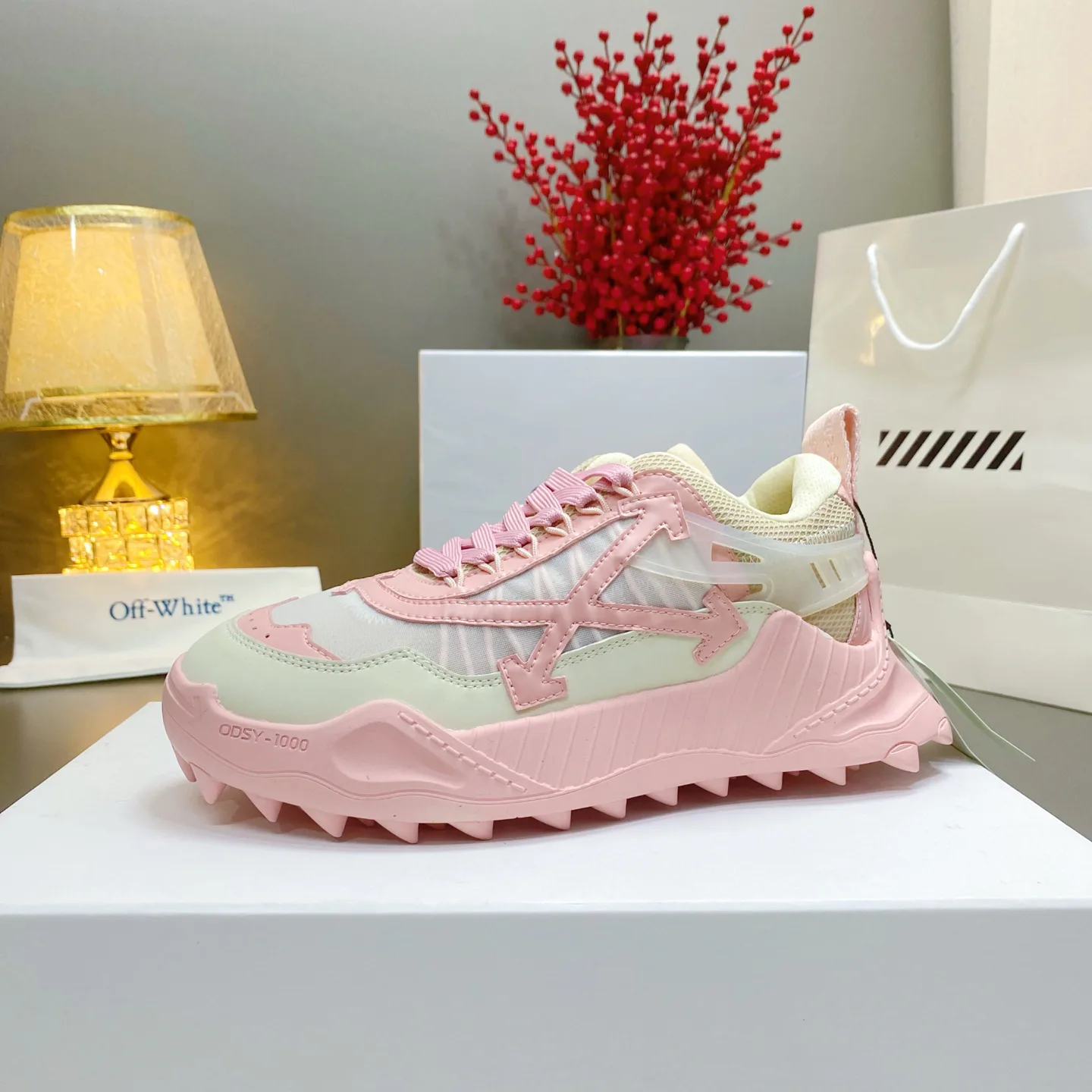 Кроссовки Женские Off-White 17530534