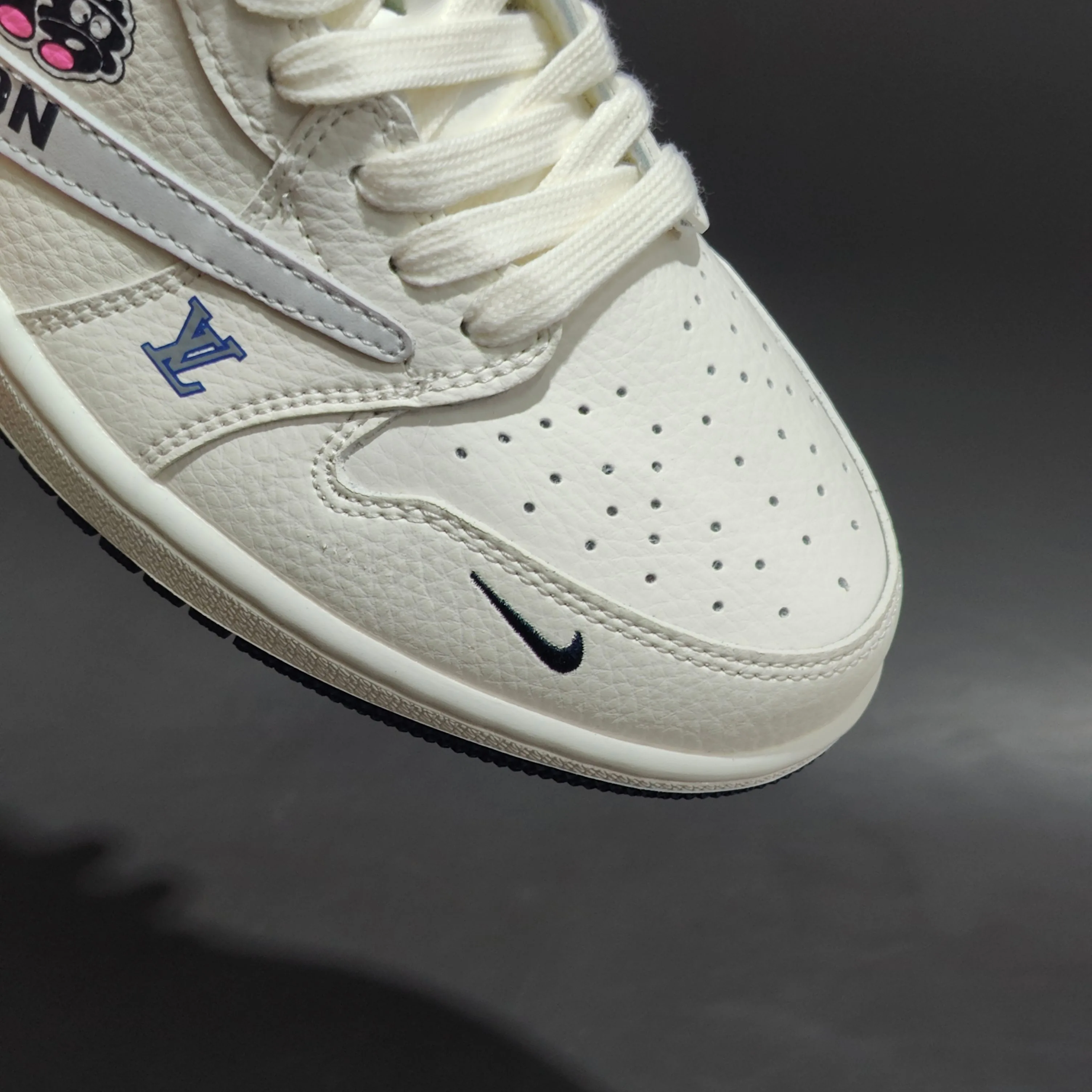 Кроссовки Женские Louis Vuitton 5061313