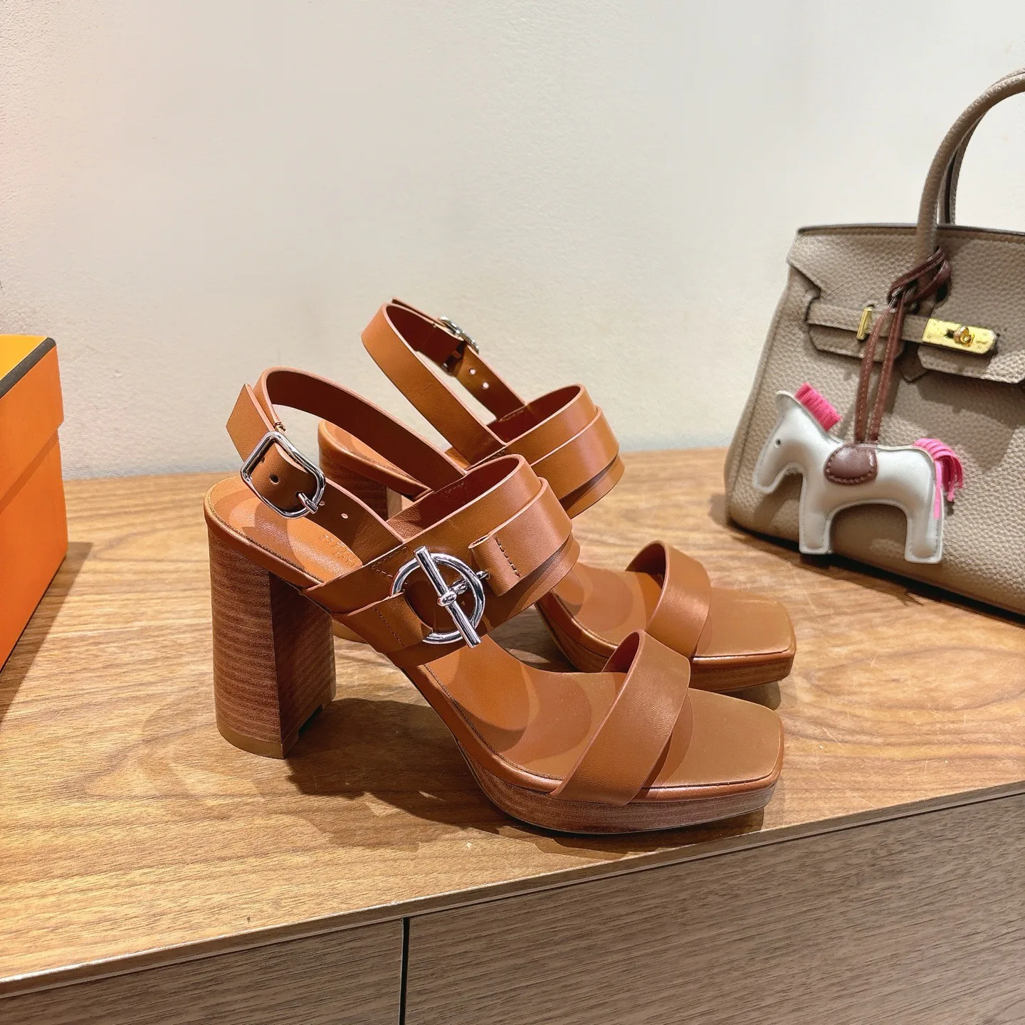 Босоножки Женские Hermes 11514532