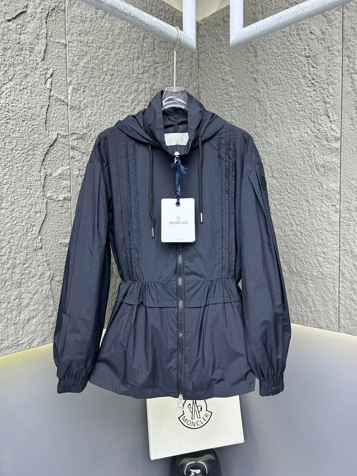 Куртки И Пуховики Женские Moncler 11862645