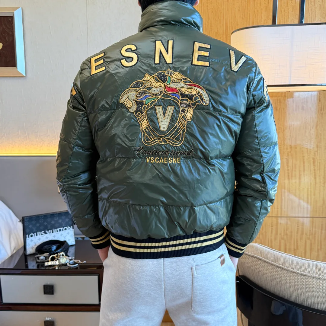 Куртки И Пуховики Мужские Versace 1236836
